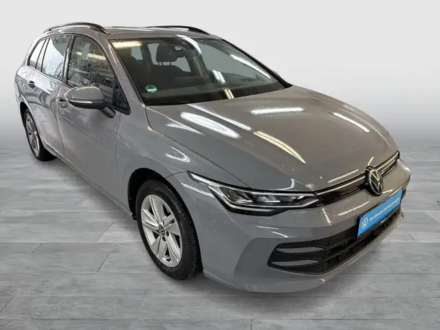 Volkswagen Golf view 5
