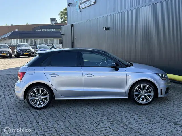 Audi A1 view 9