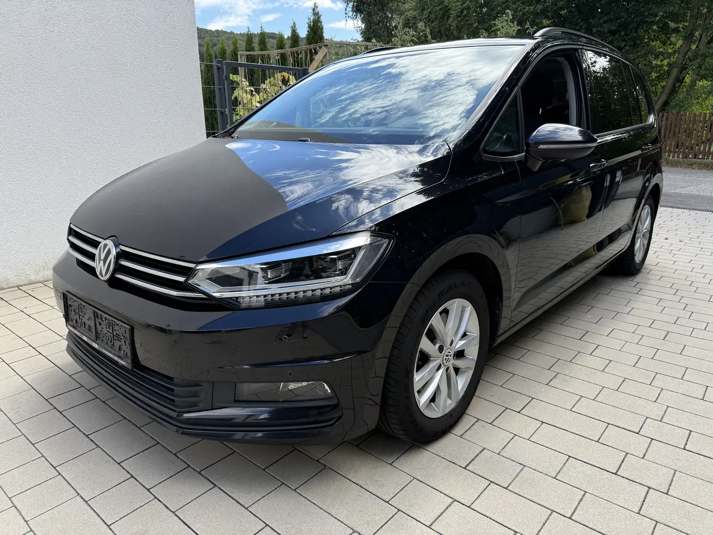 Volkswagen Touran Comfortline 1,6 SCR TDI DSG - 1