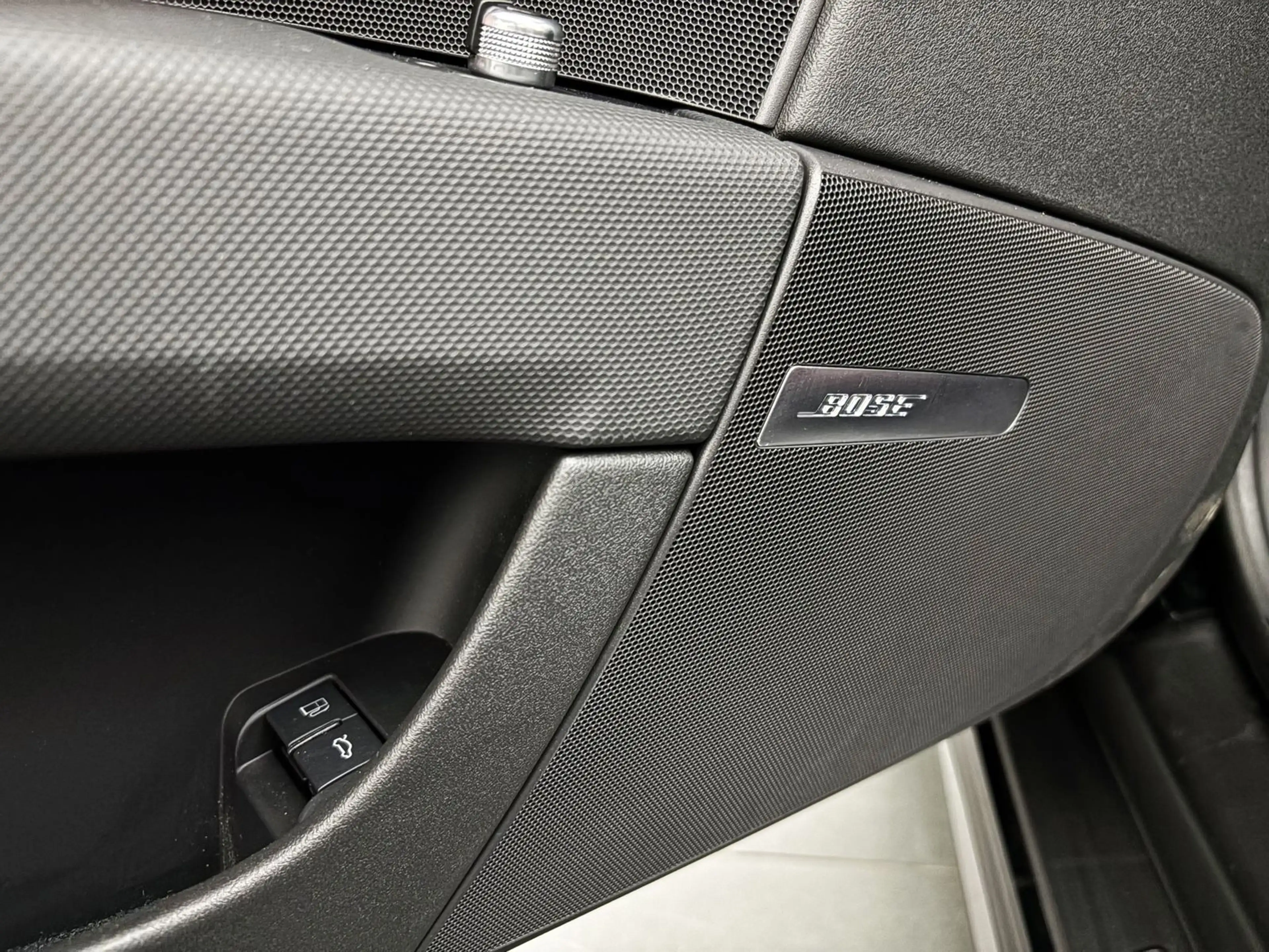 Audi TTS TTS 2.0 TFSI quattro S-tronic Leder#BOSE#Magnetic — photo 8