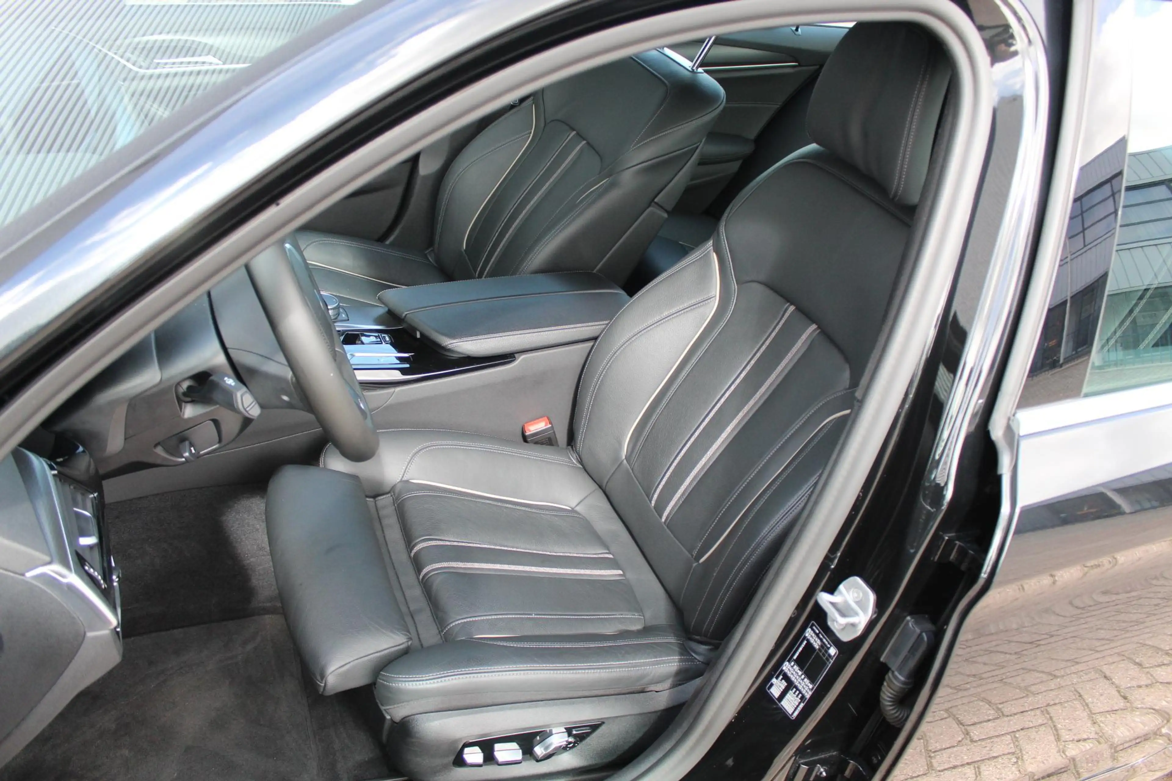 BMW 530 5-serie 530i High exe/M-Sport/Laser Led/Camera/FAC — photo 12
