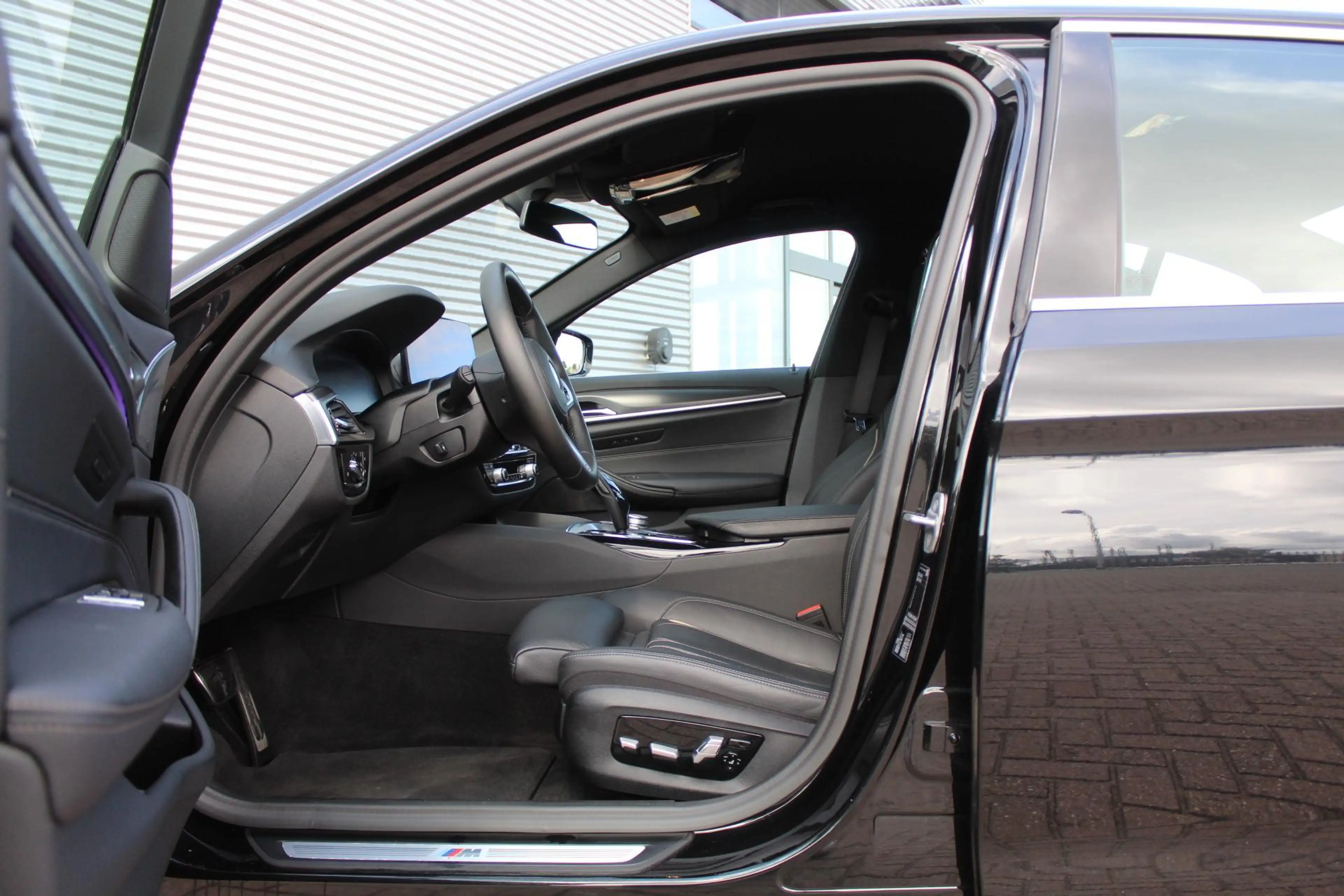 BMW 530 5-serie 530i High exe/M-Sport/Laser Led/Camera/FAC — photo 11