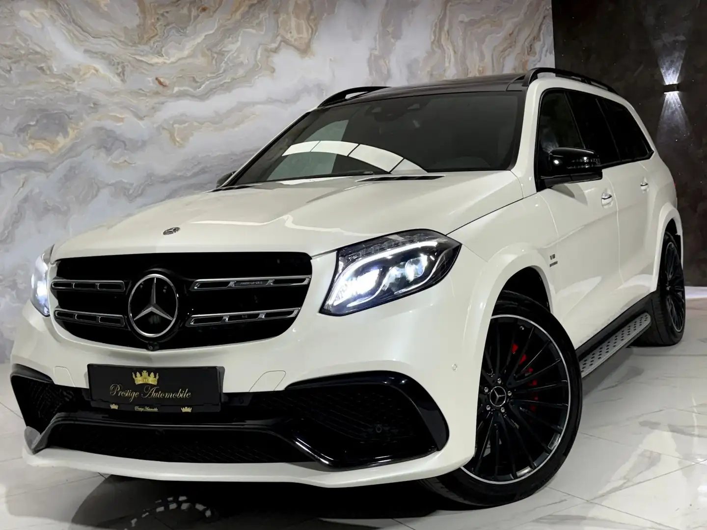 Mercedes-Benz GLS 63 AMG 4MATIC 5,5 585PS *DIAMANT WEIß-EXCLUSIVE LEDER* Weiß - 1