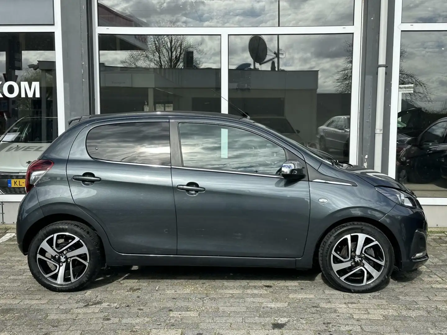 Peugeot 108 108 1.0 e-VTi Allure TOP Grijs - 2
