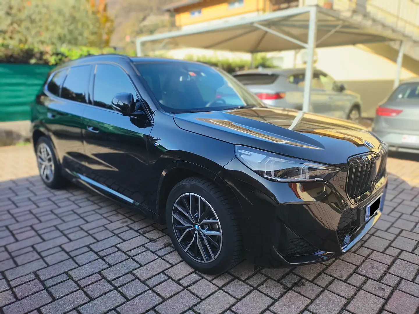 BMW X1 X1 SDrive 18i MSport auto Schwarz - 1