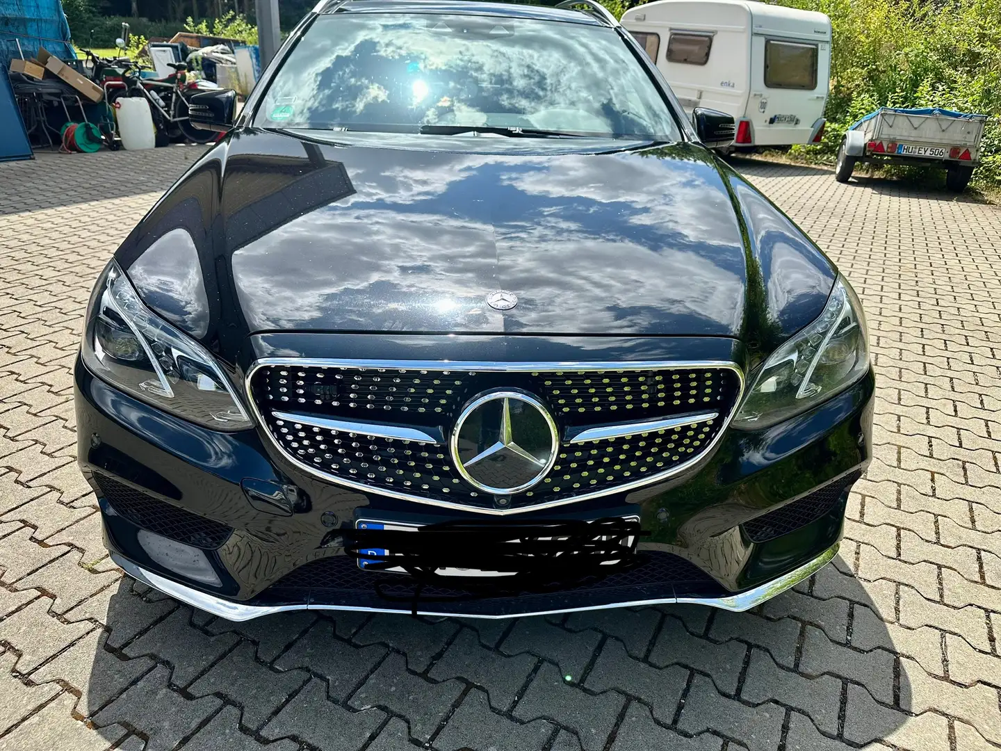 Mercedes-Benz E 400 T 4Matic 7G-TRONIC  AMG AHK Panorama Voll Negro - 2