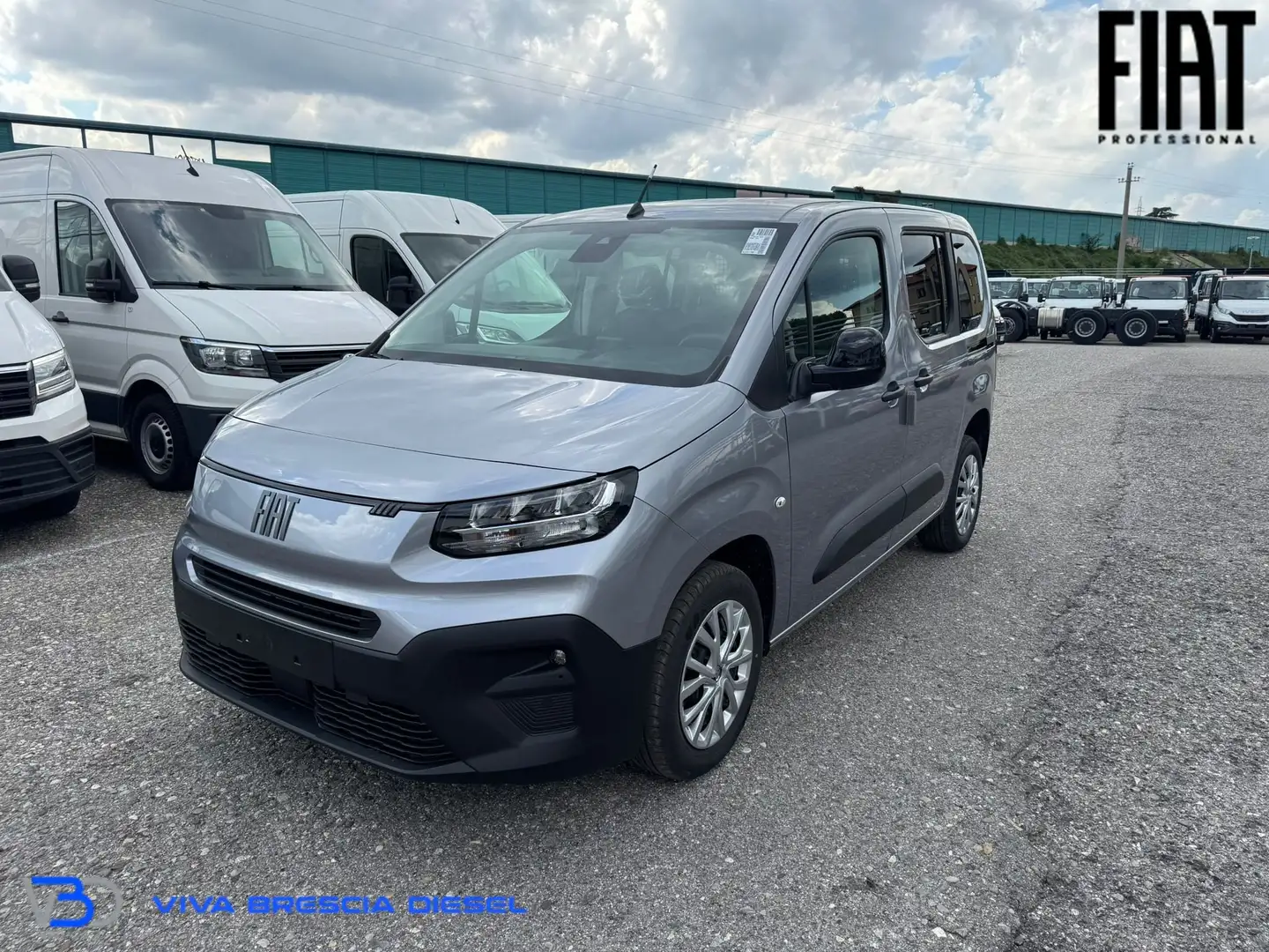 Fiat Doblo Passo Corto 1.5 130cv AUTOCARRO Grigio - 1