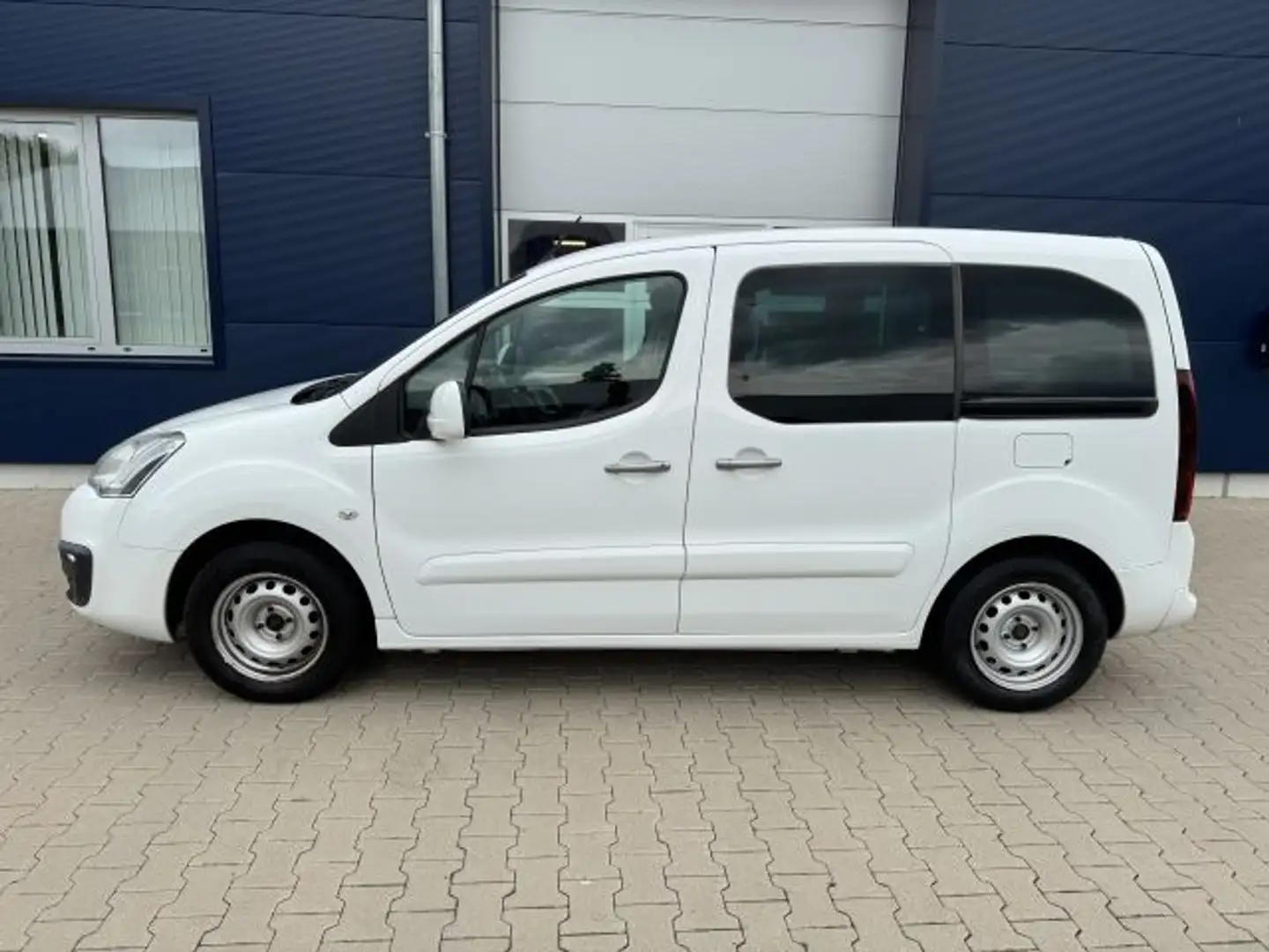 Citroen Berlingo Multispace BlueHDi 120 S&S SELECTION Weiß - 2