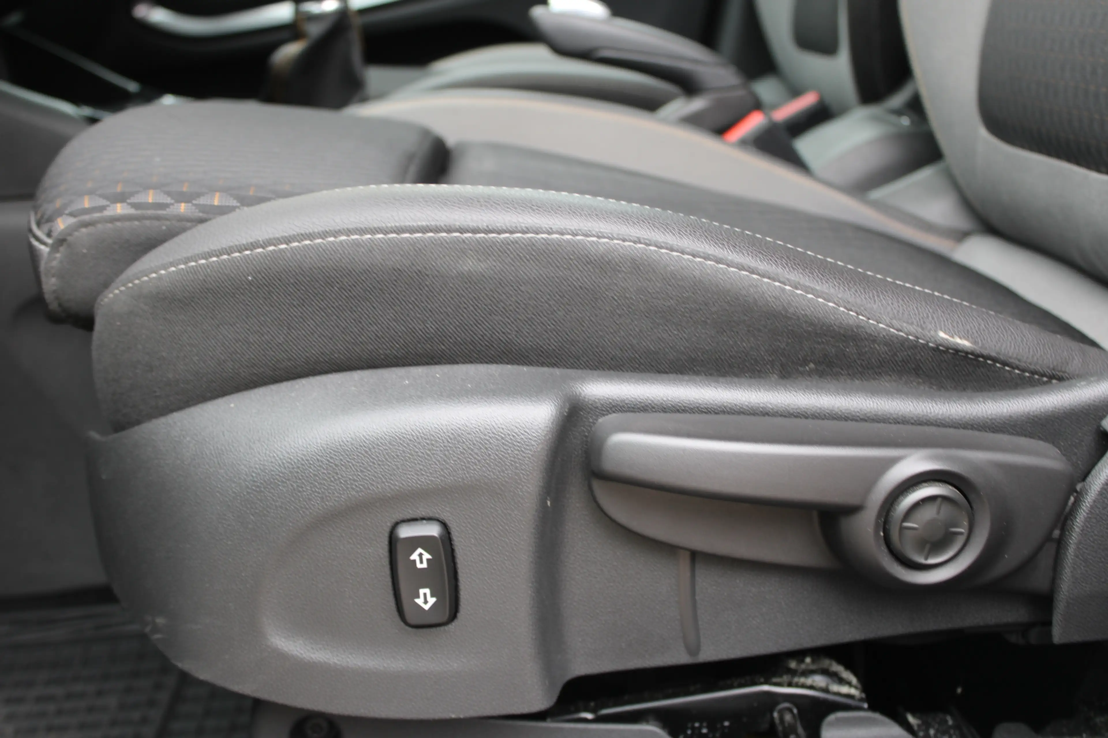 Opel Crossland X 1.2 Turbo Innovation | Trekhaak | Head-up | Winter — photo 15