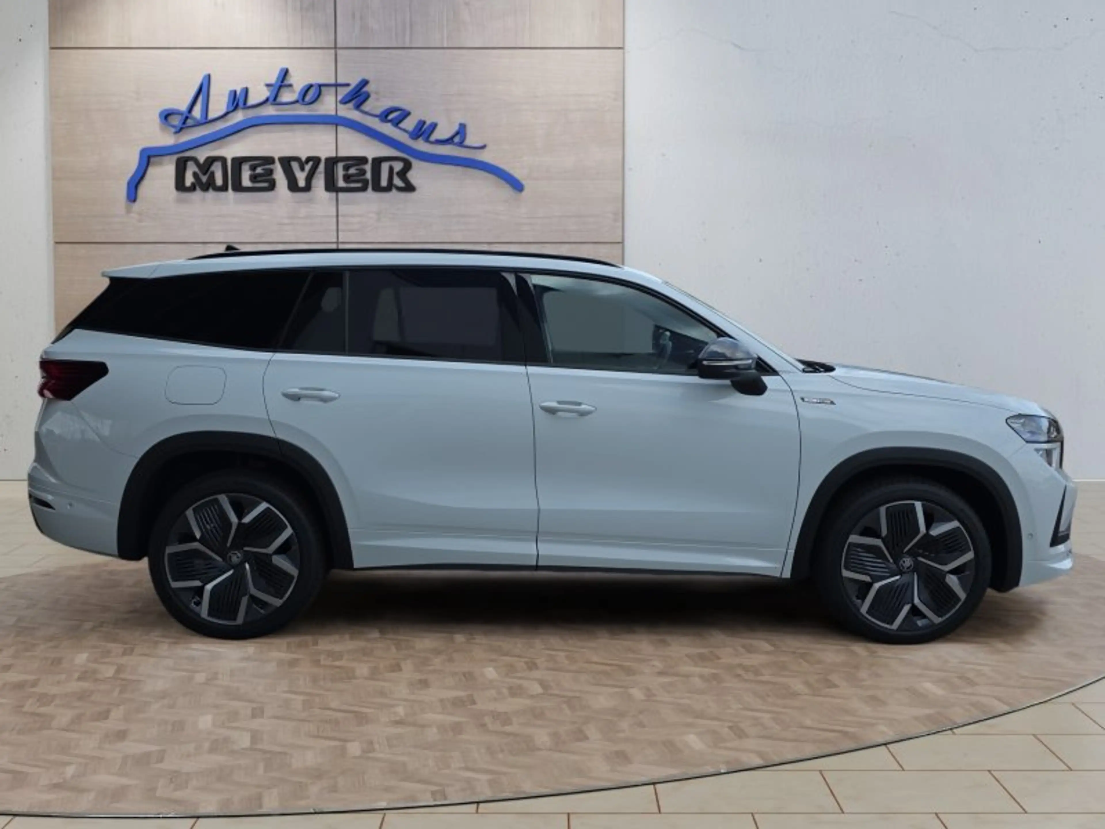 Skoda Kodiaq Sportline 1,5 TSI iV aAHK/Pano/Matrix/Navi ** — photo 6