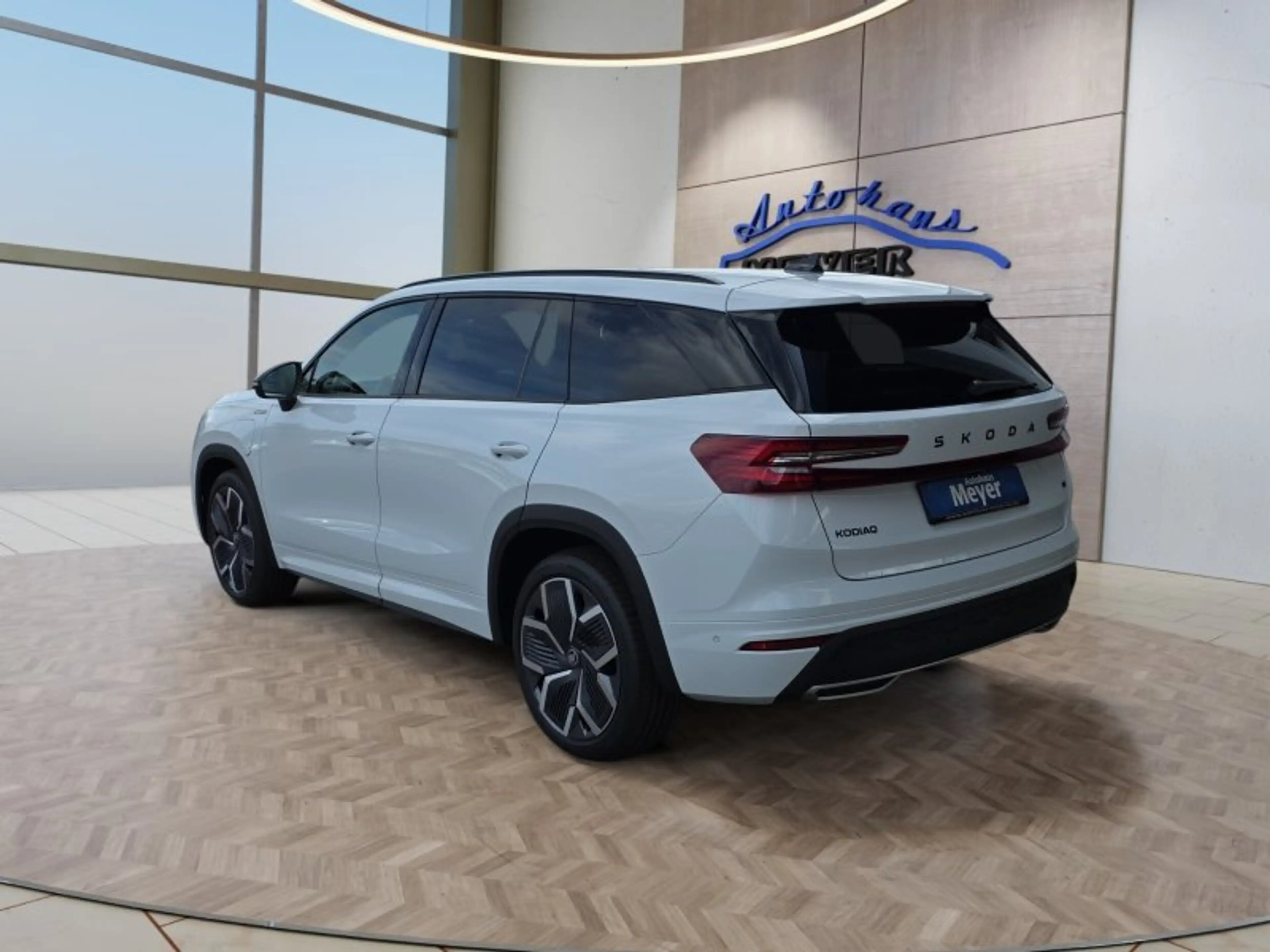 Skoda Kodiaq Sportline 1,5 TSI iV aAHK/Pano/Matrix/Navi ** — photo 3