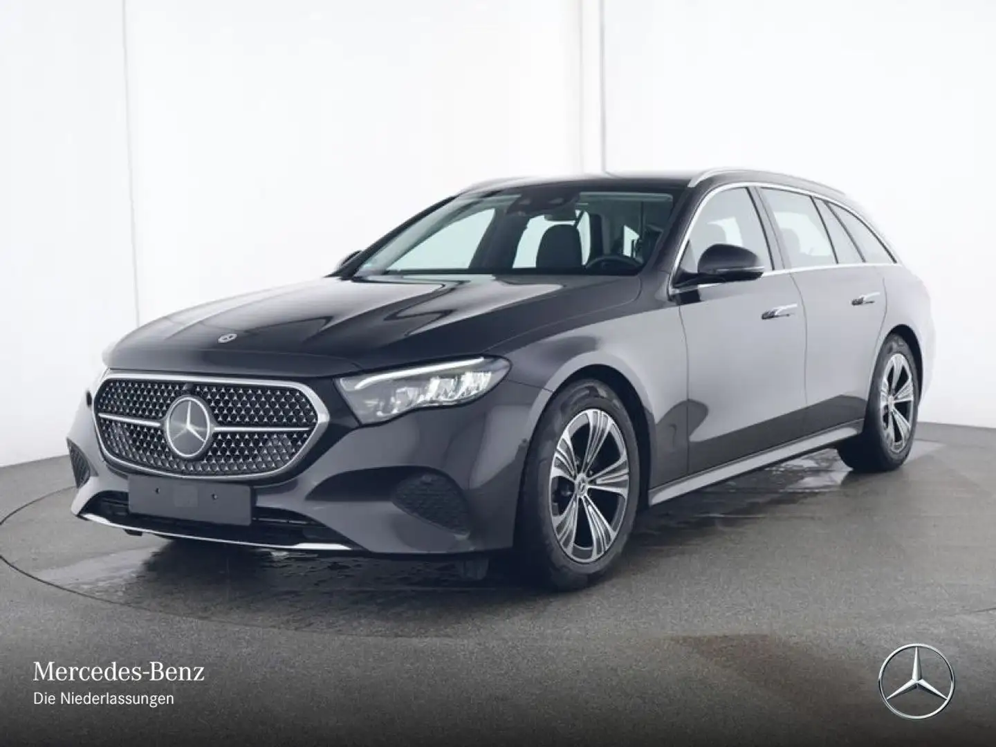 Mercedes-Benz E 220 d T Avantgarde Fahrass Distr. LED AHK Kamera Grau - 2