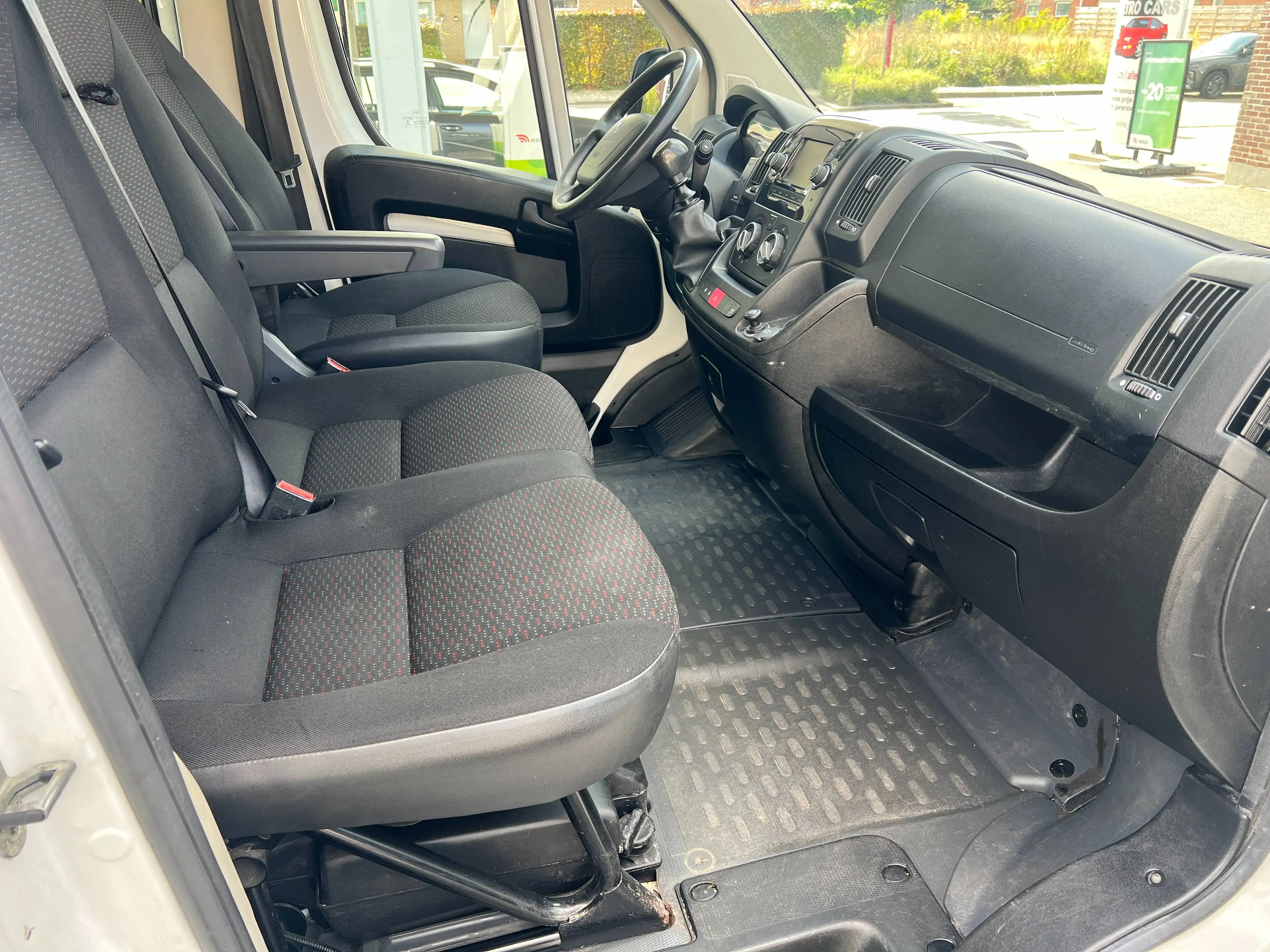 Peugeot Boxer 2.2 BlueHDi /103 kw/7 zit/OPEN LAADBAK/euro 6d — photo 9