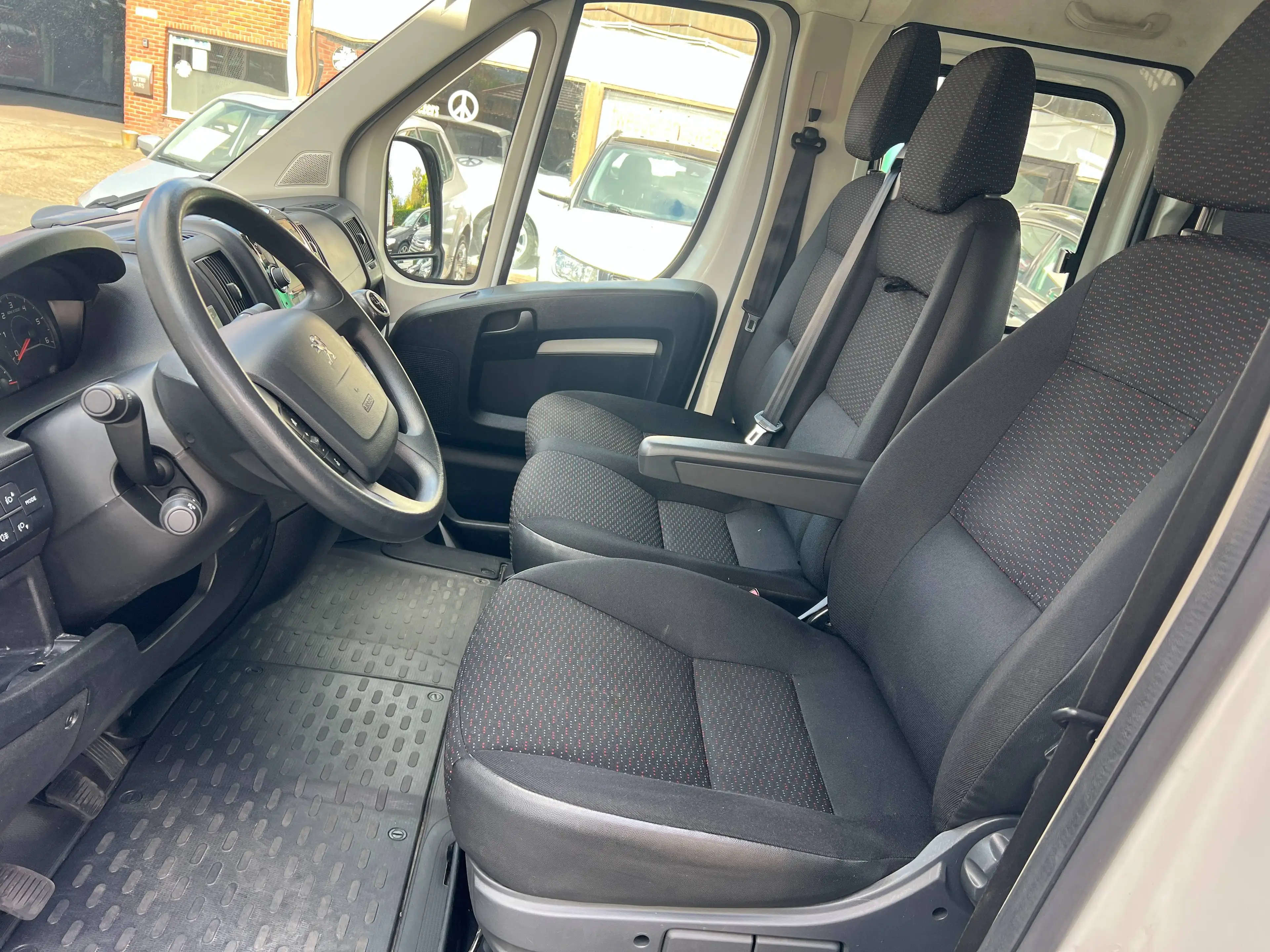 Peugeot Boxer 2.2 BlueHDi /103 kw/7 zit/OPEN LAADBAK/euro 6d — photo 12