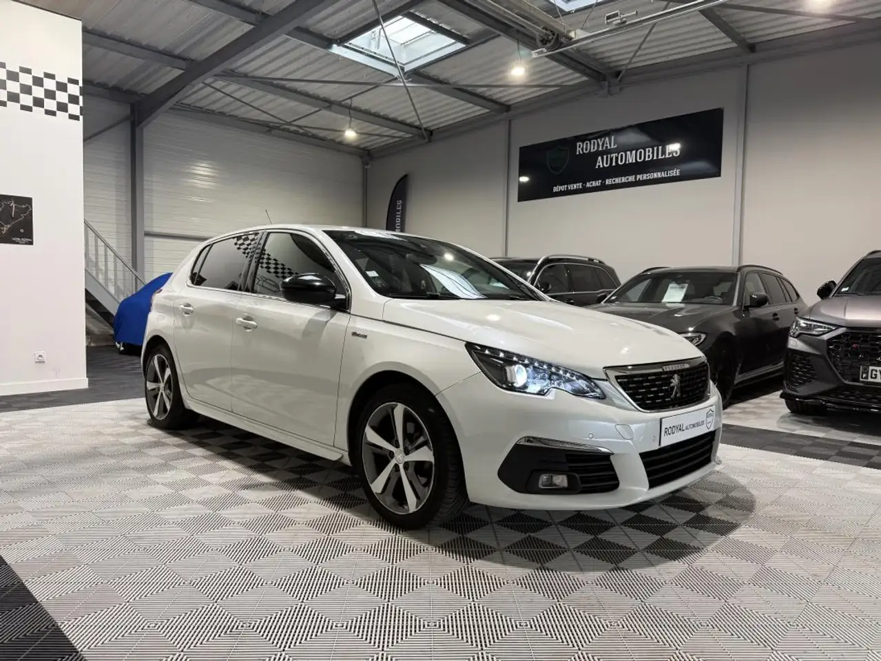 Peugeot 308 II 1.5 BlueHDi 130ch S\u0026S GT Line