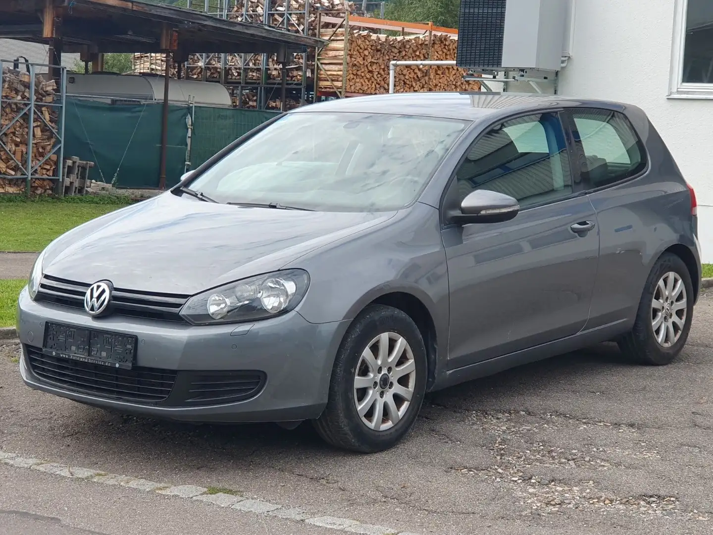 Volkswagen Golf VI 1.6 Lim. Trendline *SHZ/PDC/Klima/1.Hand Grau - 1