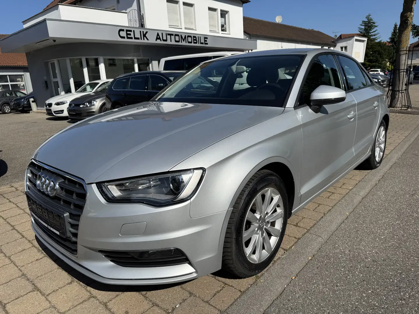 Audi A3 1.4 TFSI S-Tronic Limousine Xenon Silber - 1