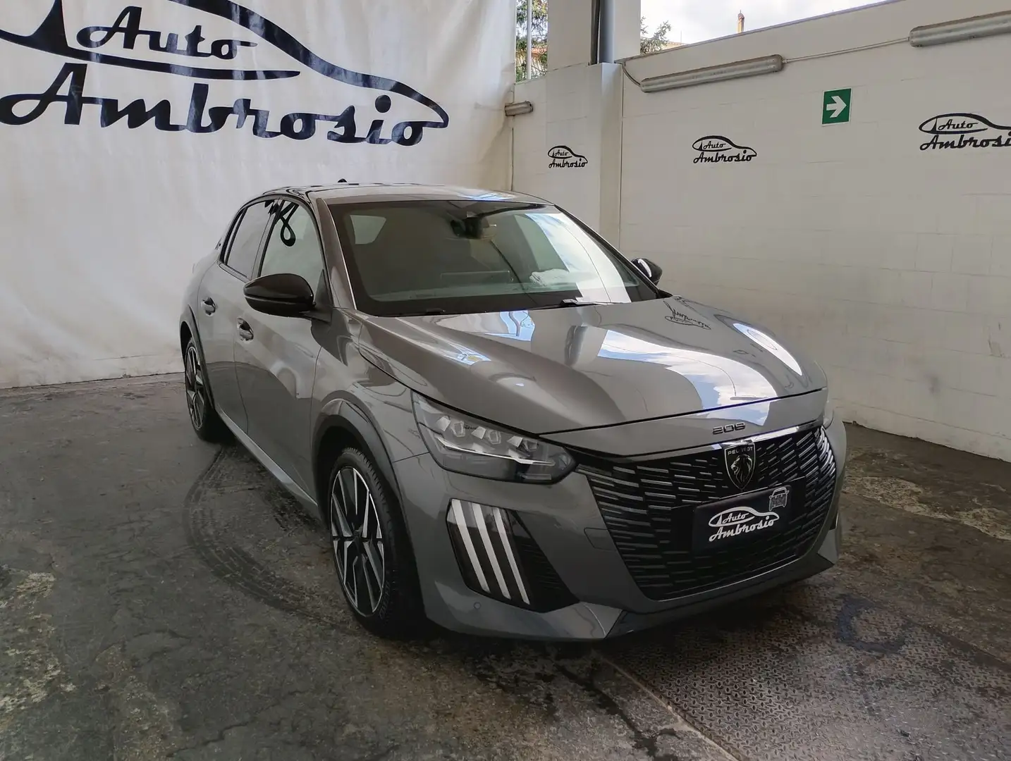 Peugeot 208 PureTech 100 Stop&Start 5 porte GT TUA DA 199,00 Grijs - 2
