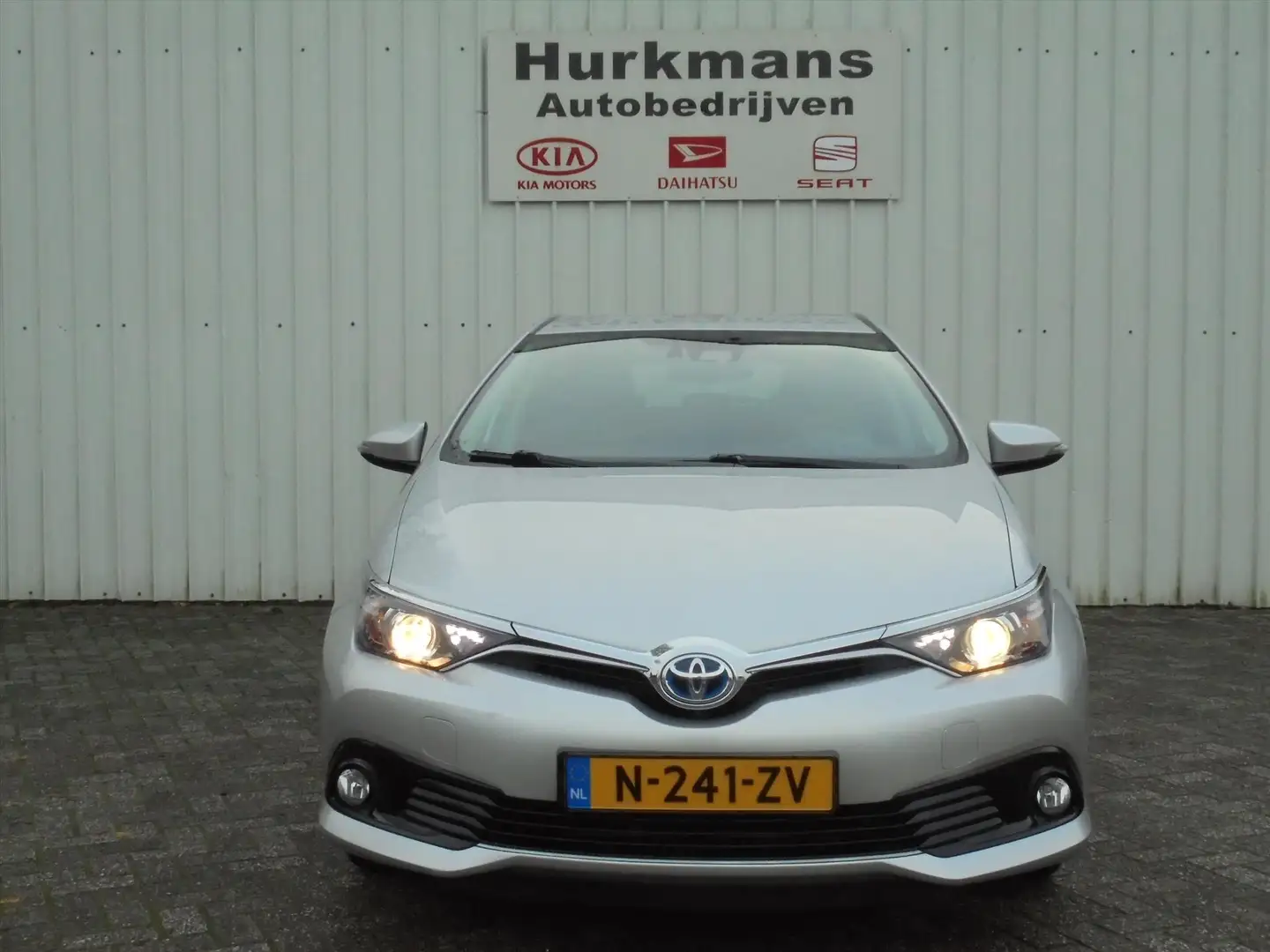 Toyota Auris 1.8 HYBRID 5DRS AUTOMAAT NAVI 63.162 KM !! Gri - 2
