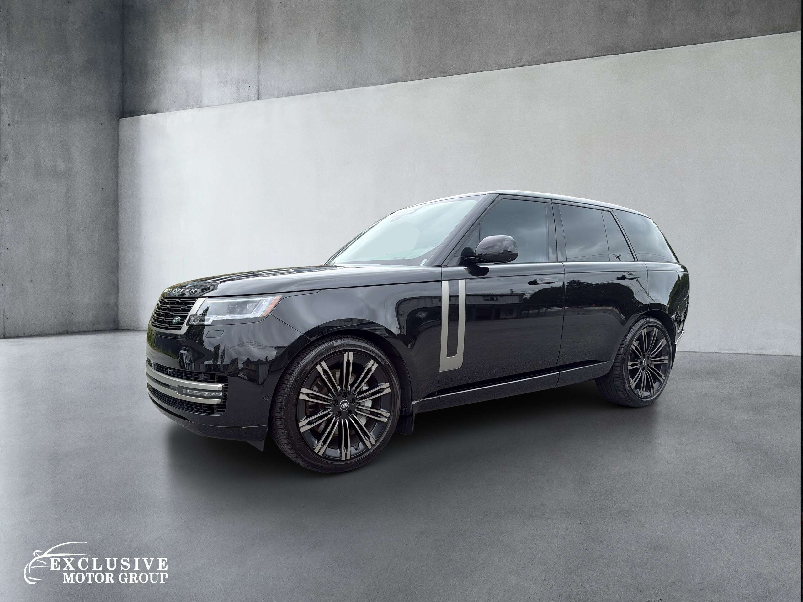 2024 Land Rover Range Rover P530 SE SWB