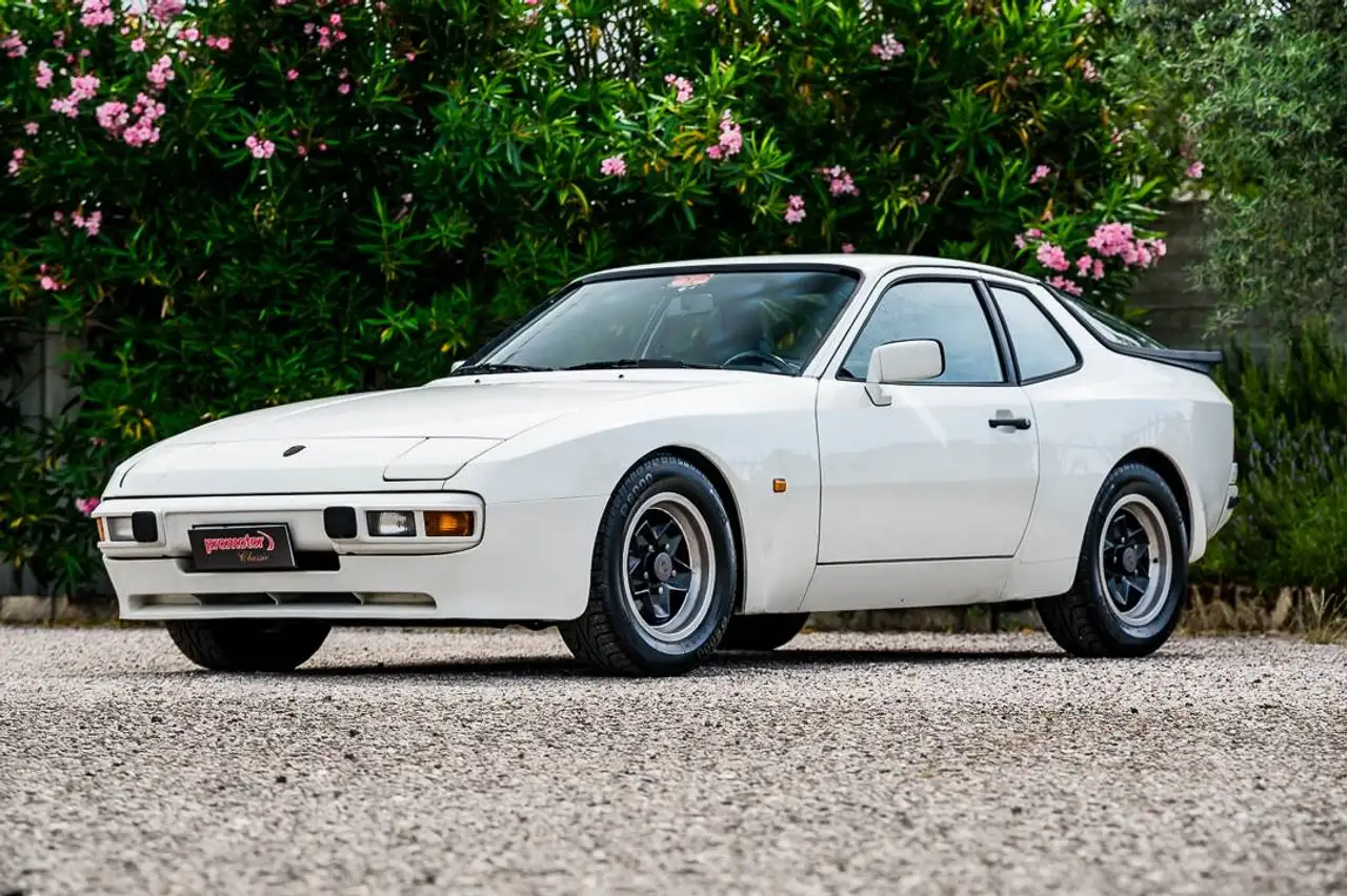 Porsche 944 Coupe 2.5, foto 2