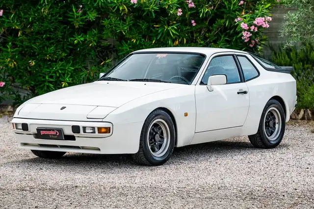 Porsche 944 944 Coupe 2.5