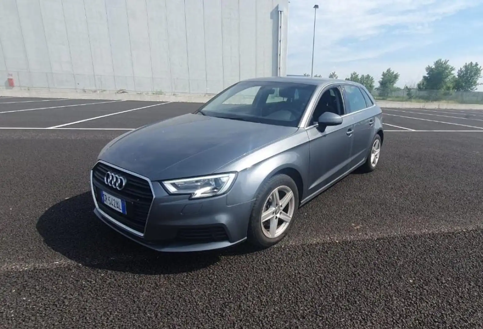 Audi A3 Grigio - 2