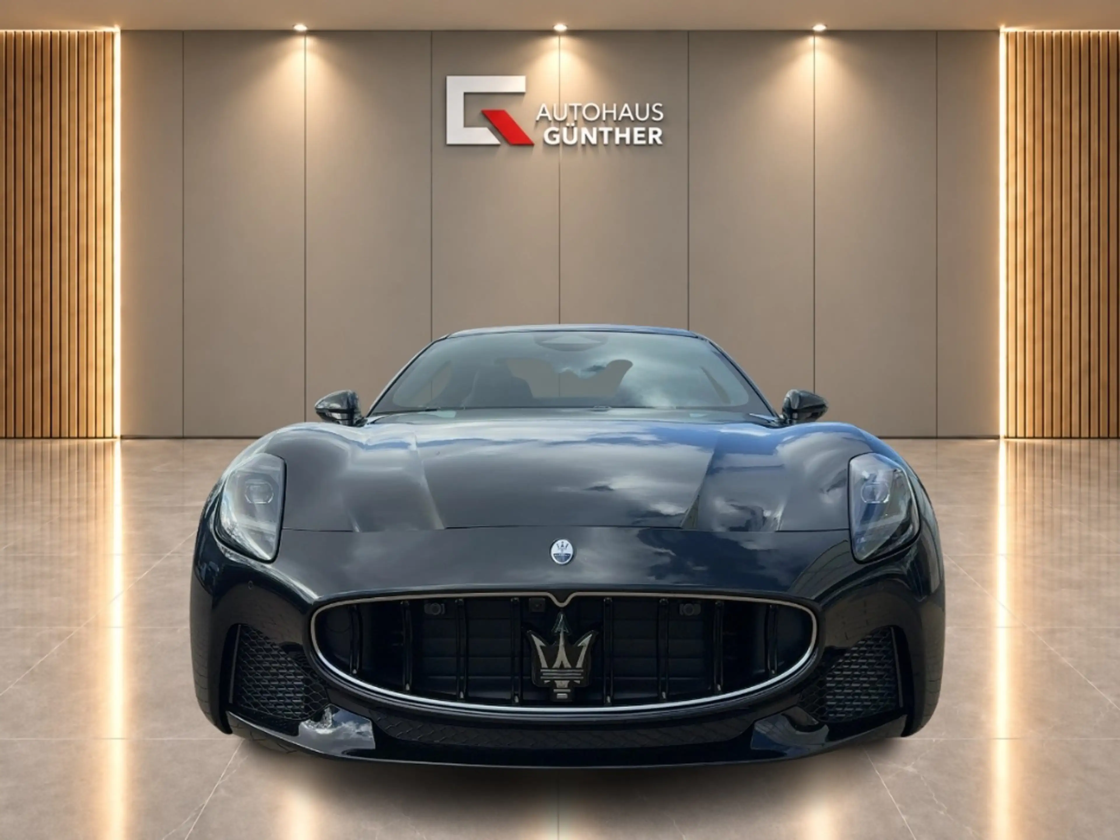 Maserati GranTurismo MODENA MY26 V6 AWD Carbon/Black/LED/360 — photo 6