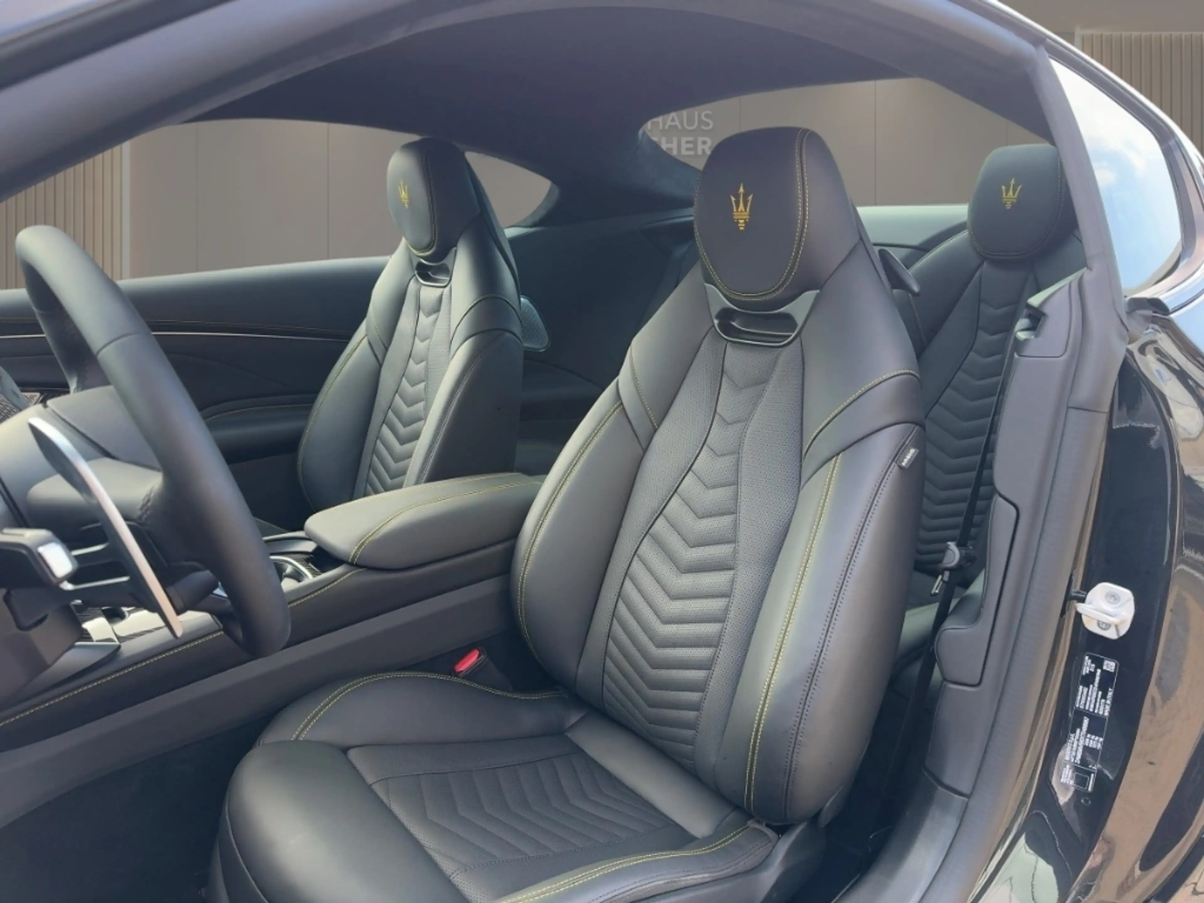 Maserati GranTurismo MODENA MY26 V6 AWD Carbon/Black/LED/360 — photo 9