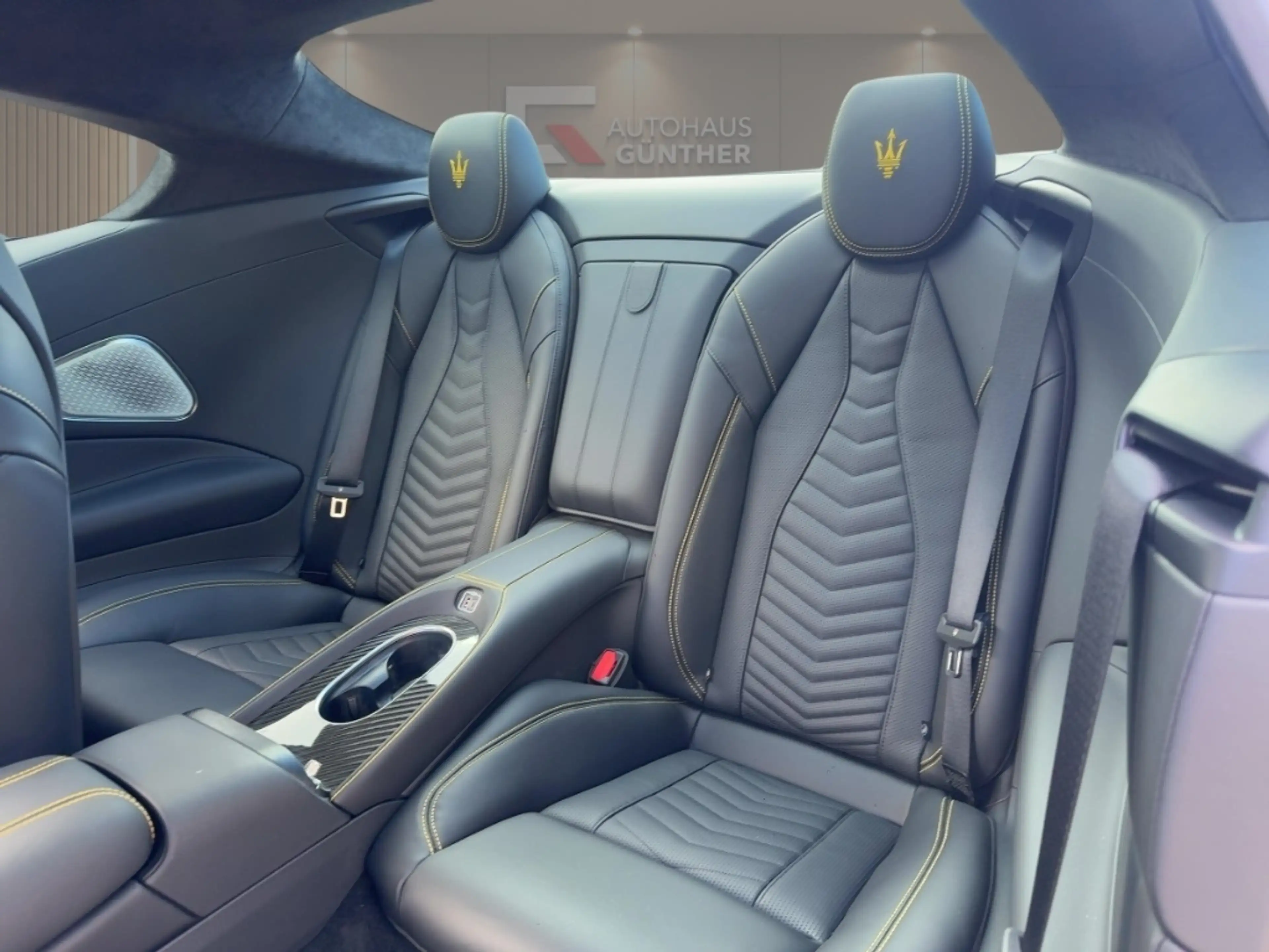 Maserati GranTurismo MODENA MY26 V6 AWD Carbon/Black/LED/360 — photo 10