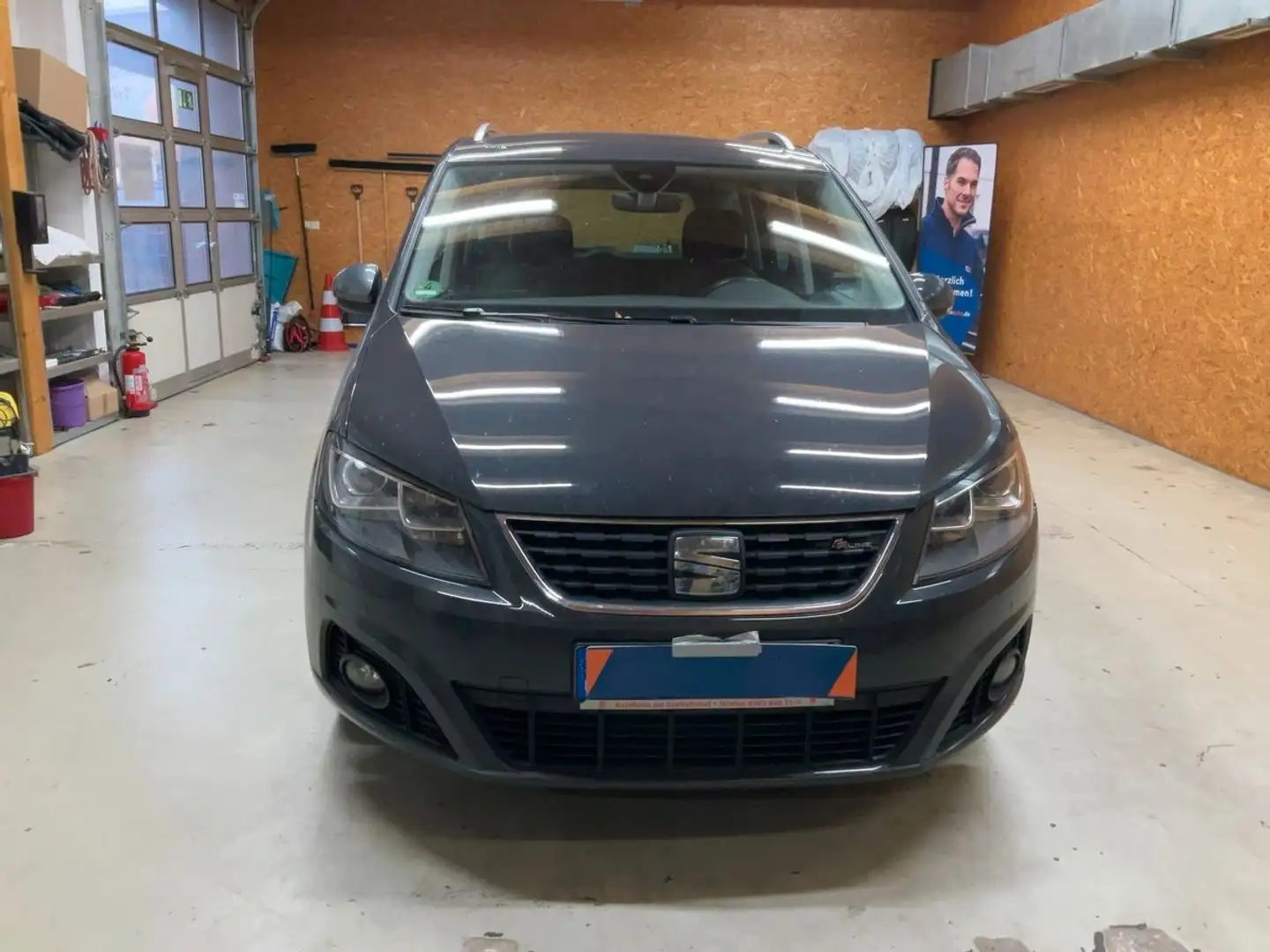 SEAT Alhambra FR-Line Allrad 7Sitz *STHZ*SHZ*AHK*NAV* Gris - 2
