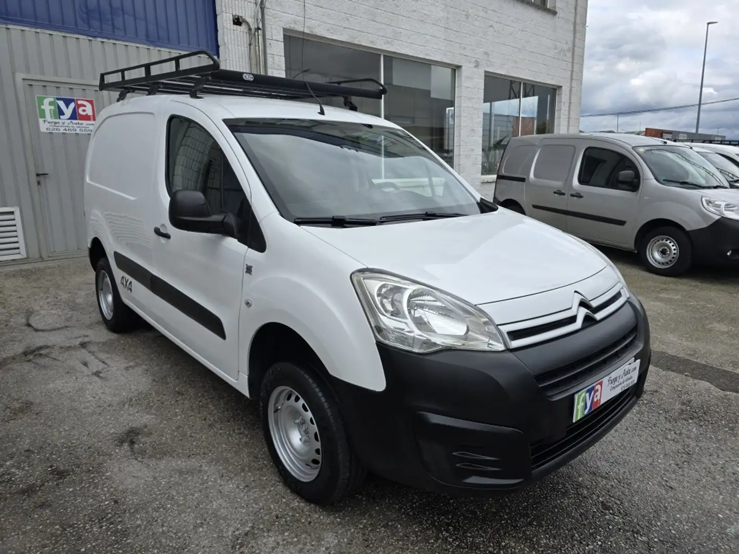 Citroen Berlingo Furgón 1.6BlueHDi Dangel 4x4 100 Blanco - 1