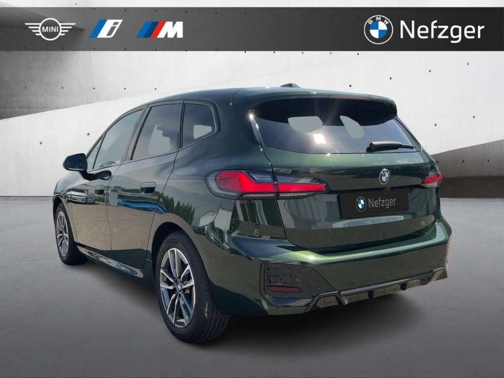 BMW 223 2022 photo 3