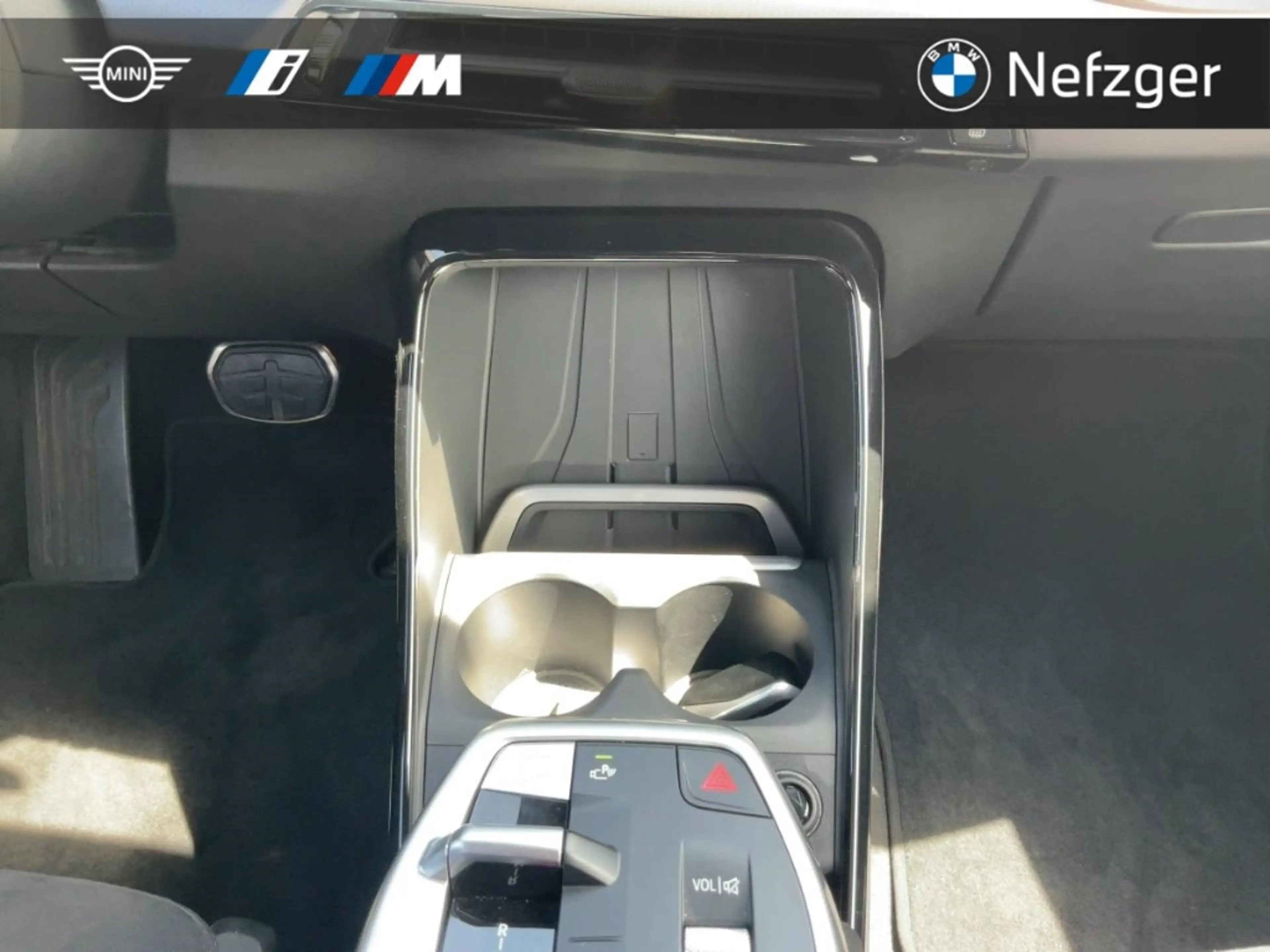 BMW 223 Active Tourer i M Sport HUD Adap.LED 360°ACC — photo 11
