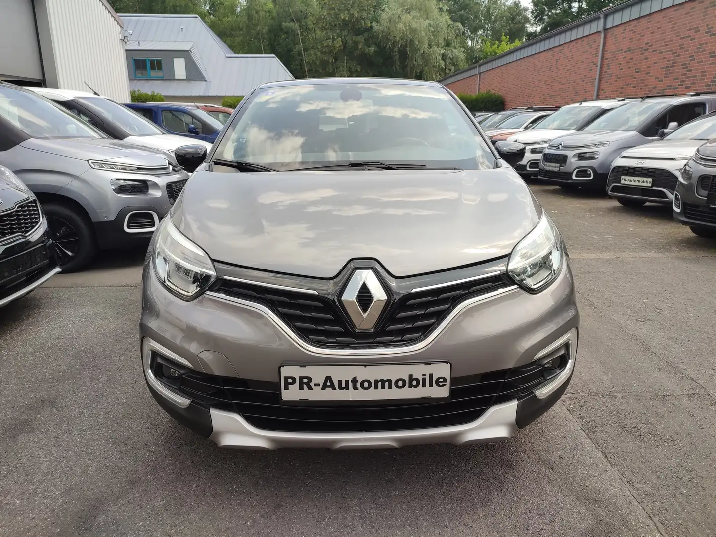 Renault Captur ENERGY TCe 120 EDC Klimaaut/Alu/Navi+Cam Grigio - 2