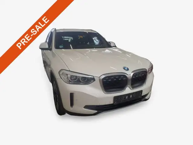 BMW iX IX3 NAVI KLIMAAUT LED RADIO MFL PANO SHZ PDC ACC