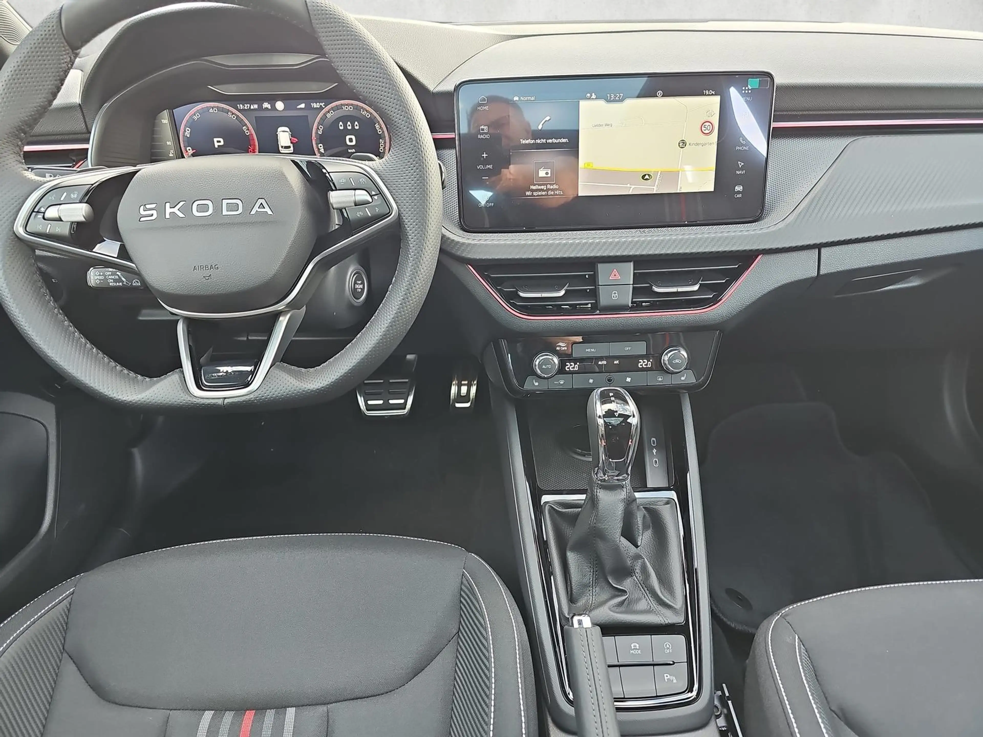 Skoda Kamiq 1.5 TSI DSG Monte Carlo Matrix Nav AHK 5JG — photo 12
