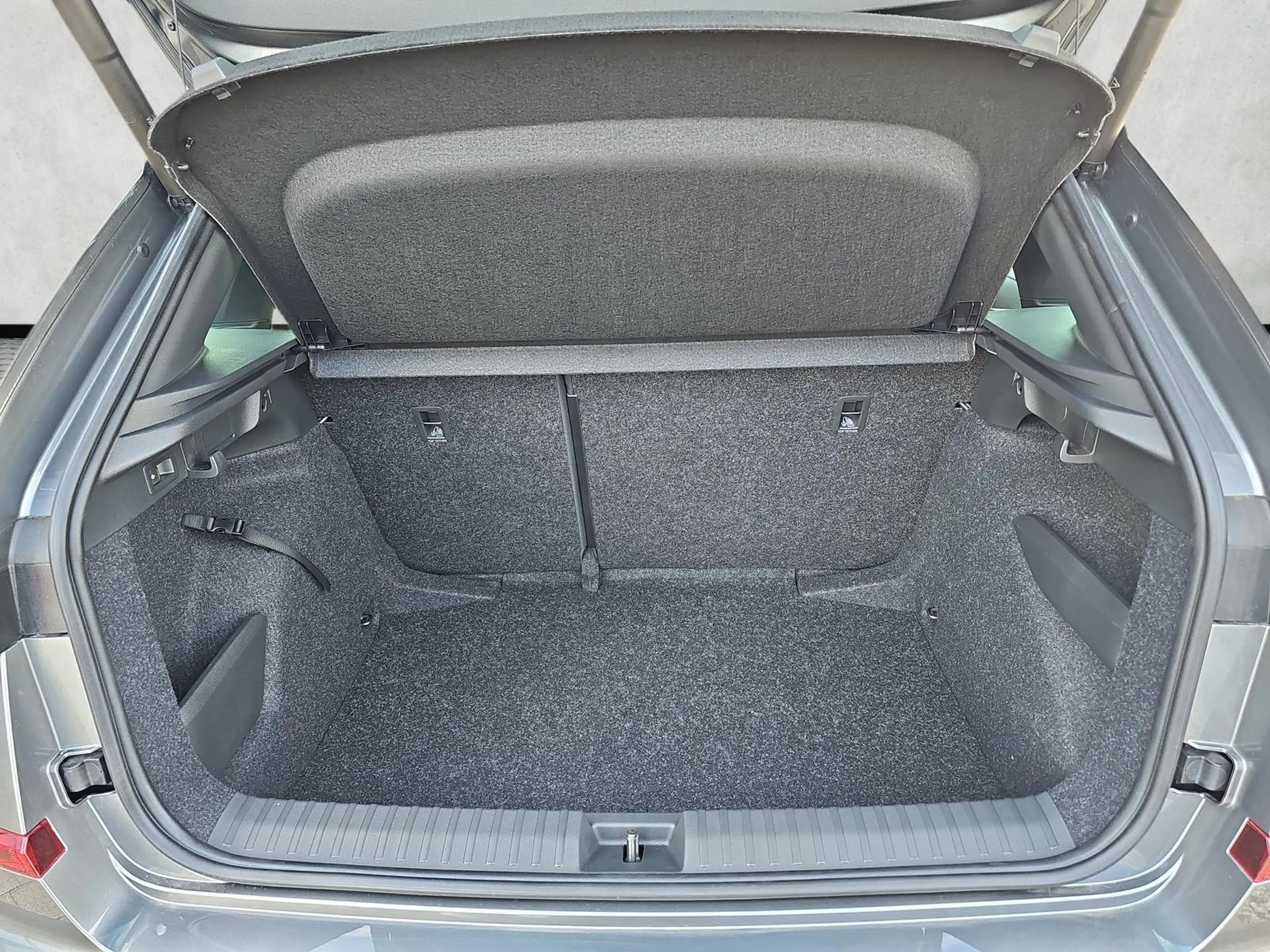 Skoda Kamiq 1.5 TSI DSG Monte Carlo Matrix Nav AHK 5JG — photo 15