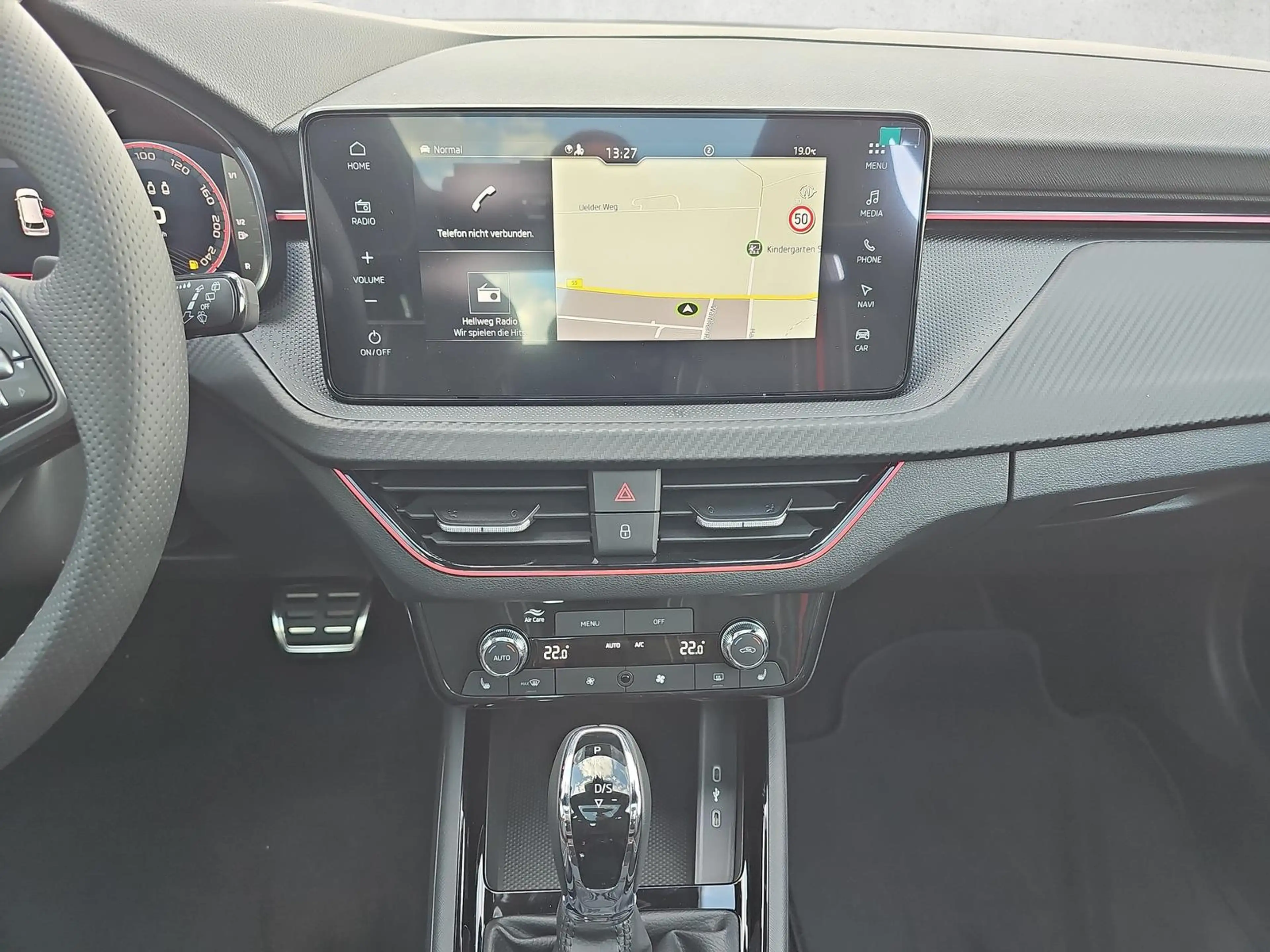 Skoda Kamiq 1.5 TSI DSG Monte Carlo Matrix Nav AHK 5JG — photo 13