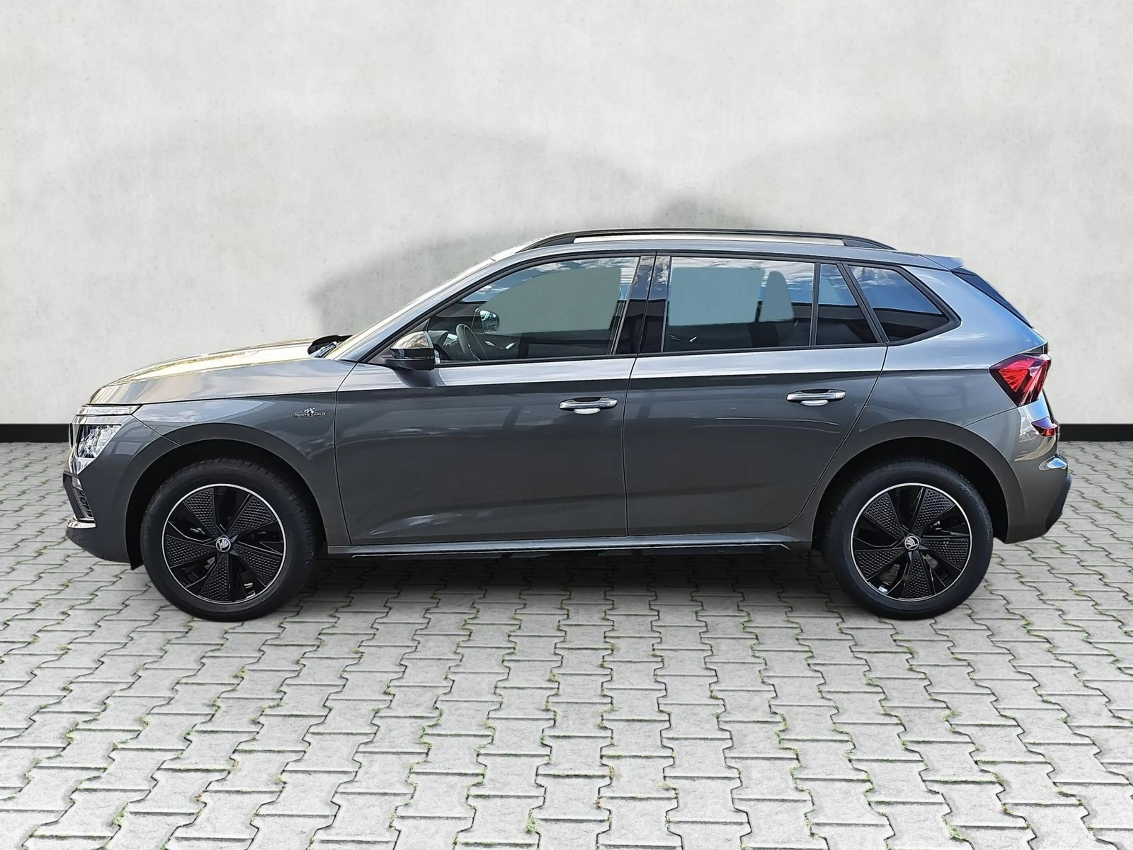 Skoda Kamiq 1.5 TSI DSG Monte Carlo Matrix Nav AHK 5JG — photo 19