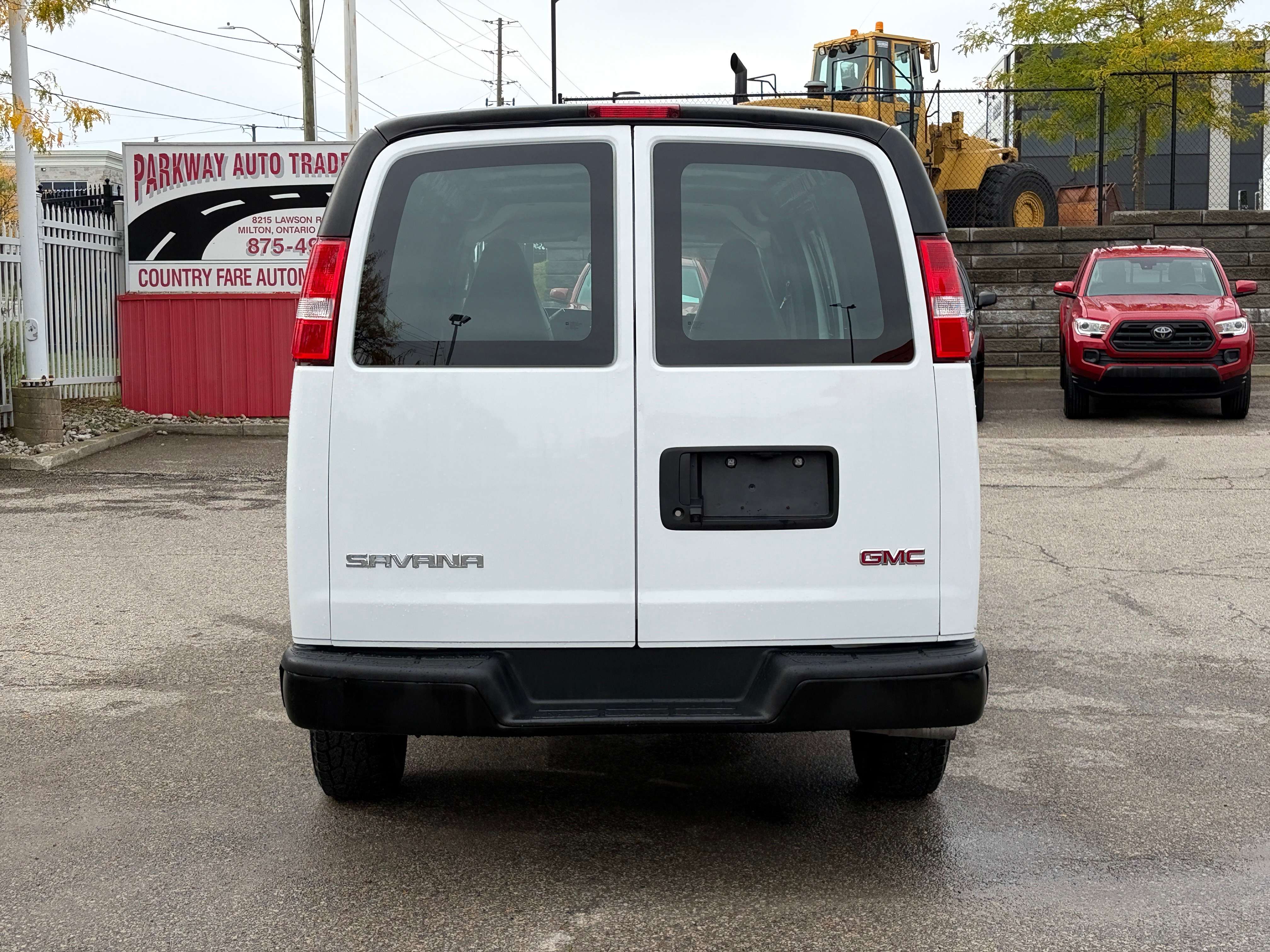 2023 GMC Savana Cargo Van
