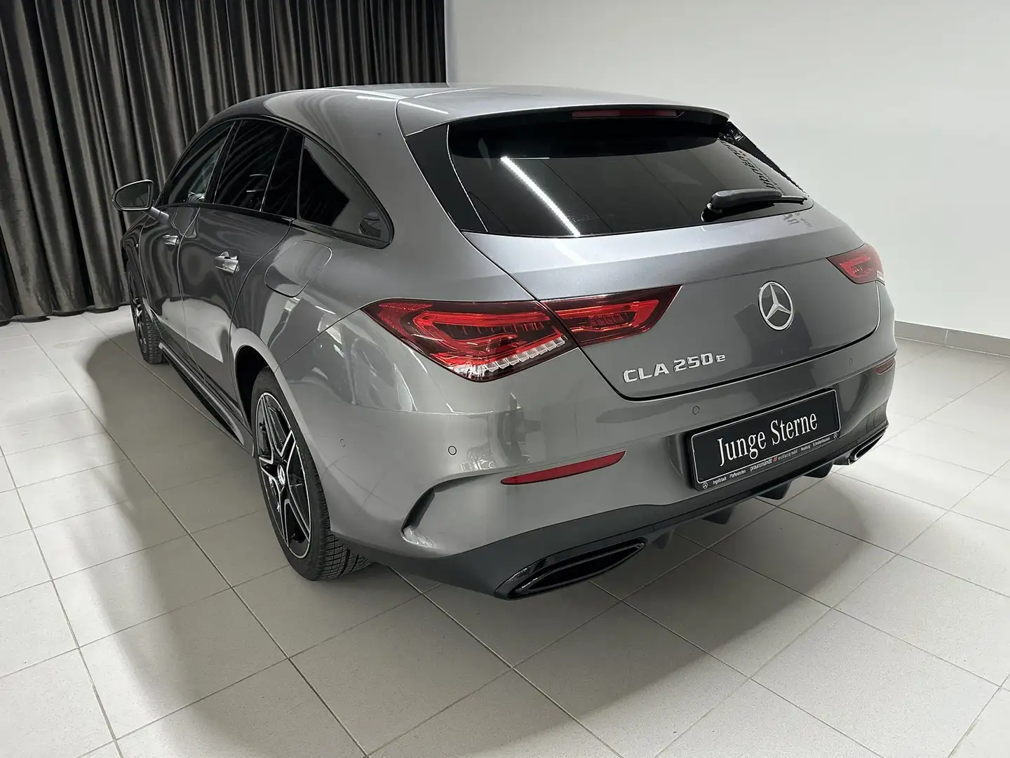 Mercedes-Benz CLA 250 e SB Ed. 2020 AMG Night Pano/MBUX/Kamera Grigio - 2