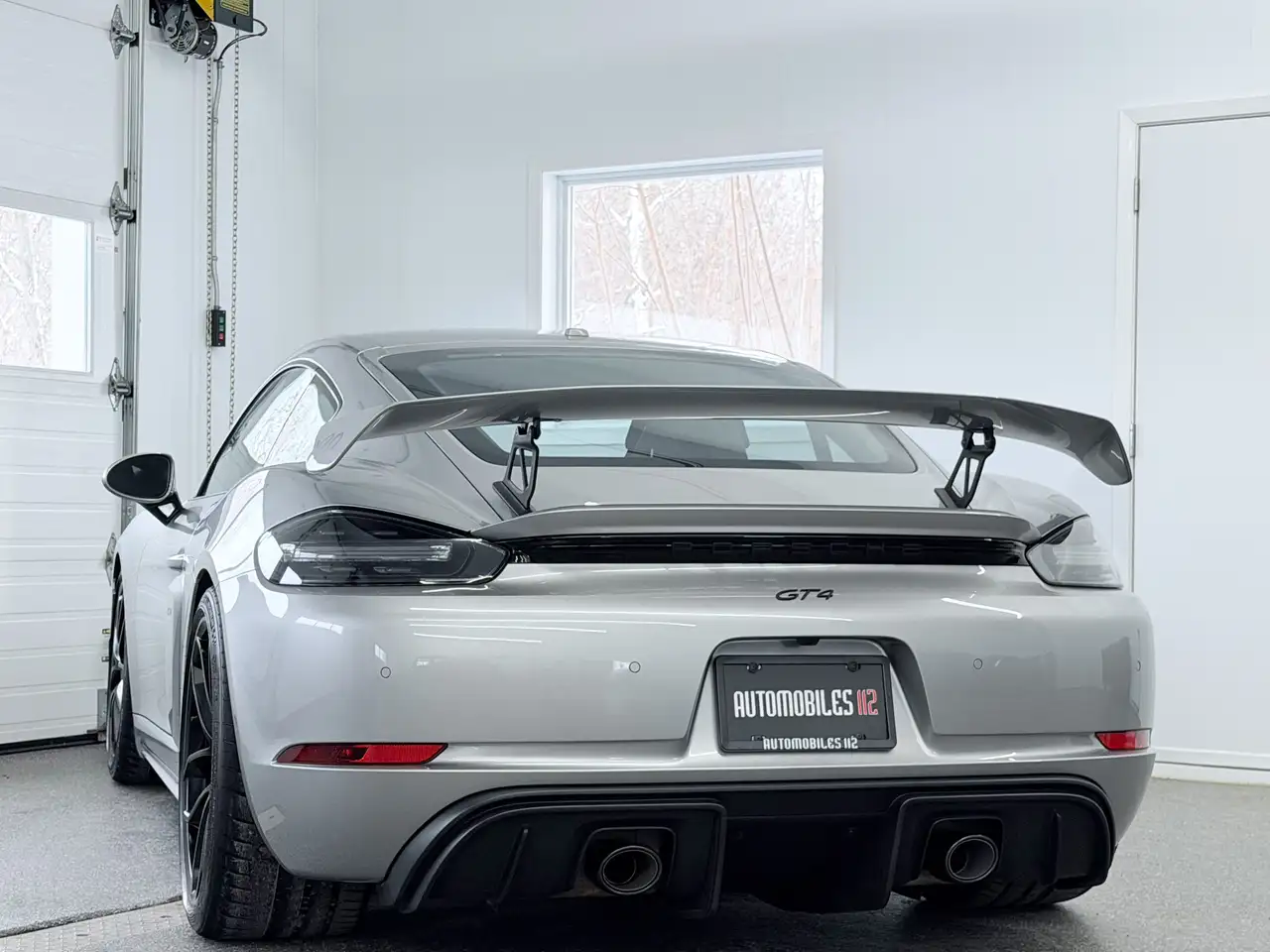 Porsche 718 Cayman снимка Porsche 718 Cayman