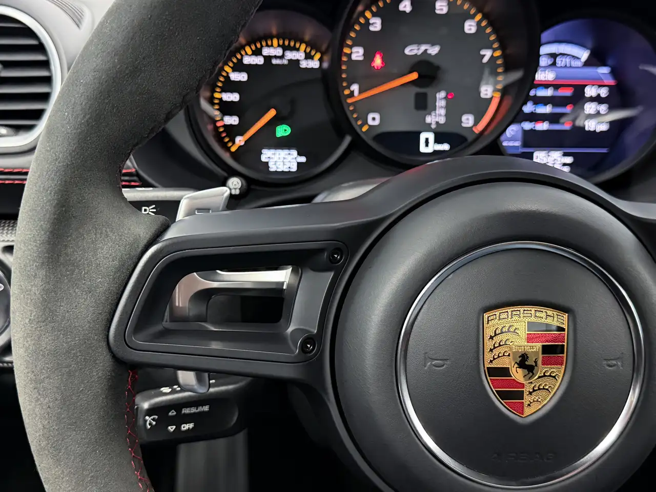 Porsche 718 Cayman снимка Porsche 718 Cayman