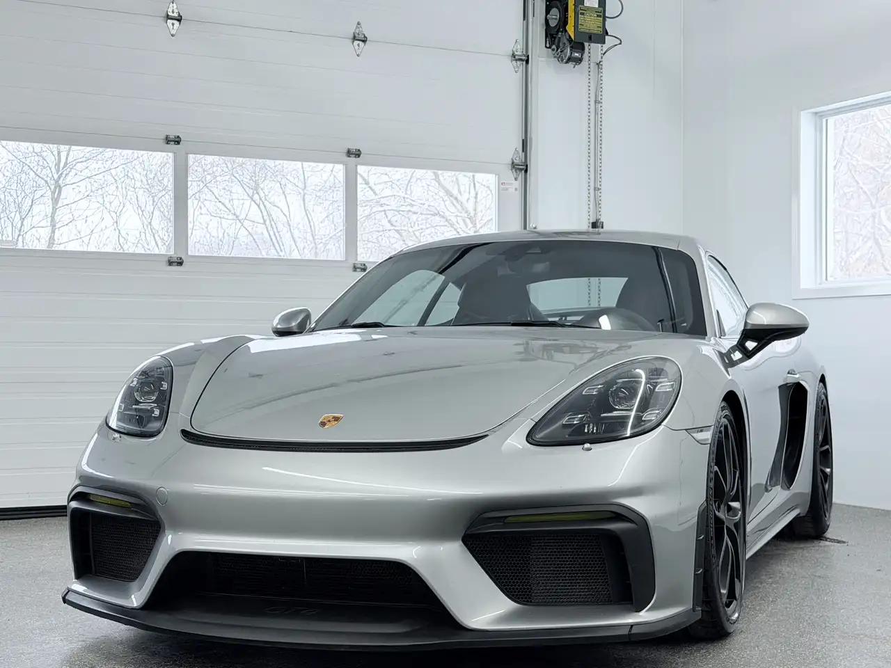 Porsche 718 Cayman снимка Porsche 718 Cayman