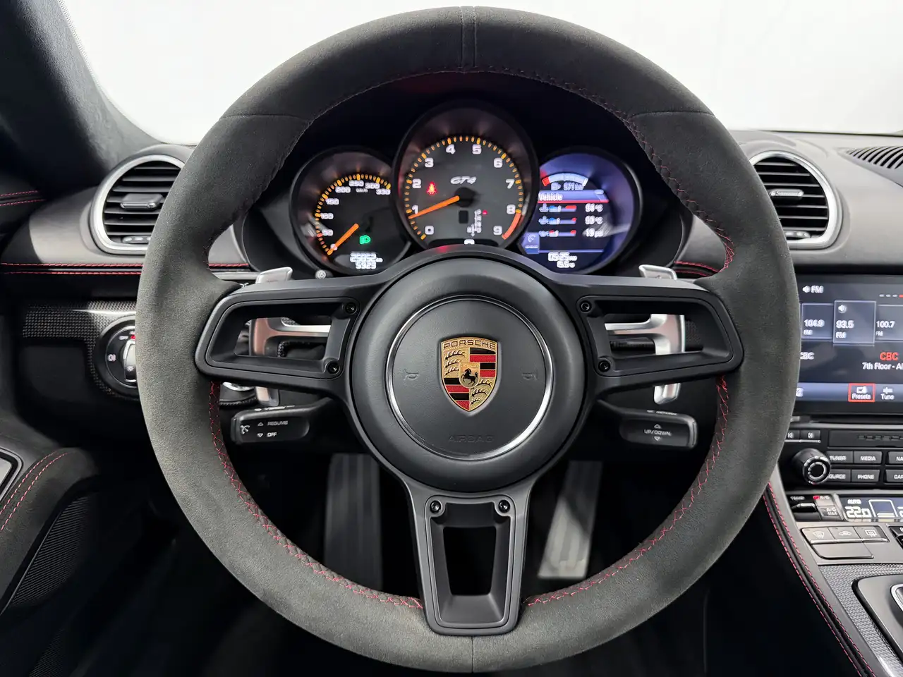 Porsche 718 Cayman снимка Porsche 718 Cayman