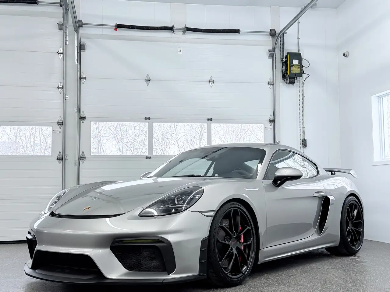 Porsche 718 Cayman снимка Porsche 718 Cayman