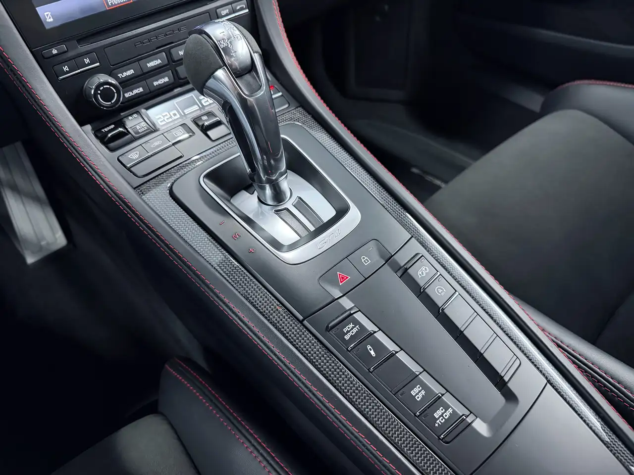 Porsche 718 Cayman снимка Porsche 718 Cayman