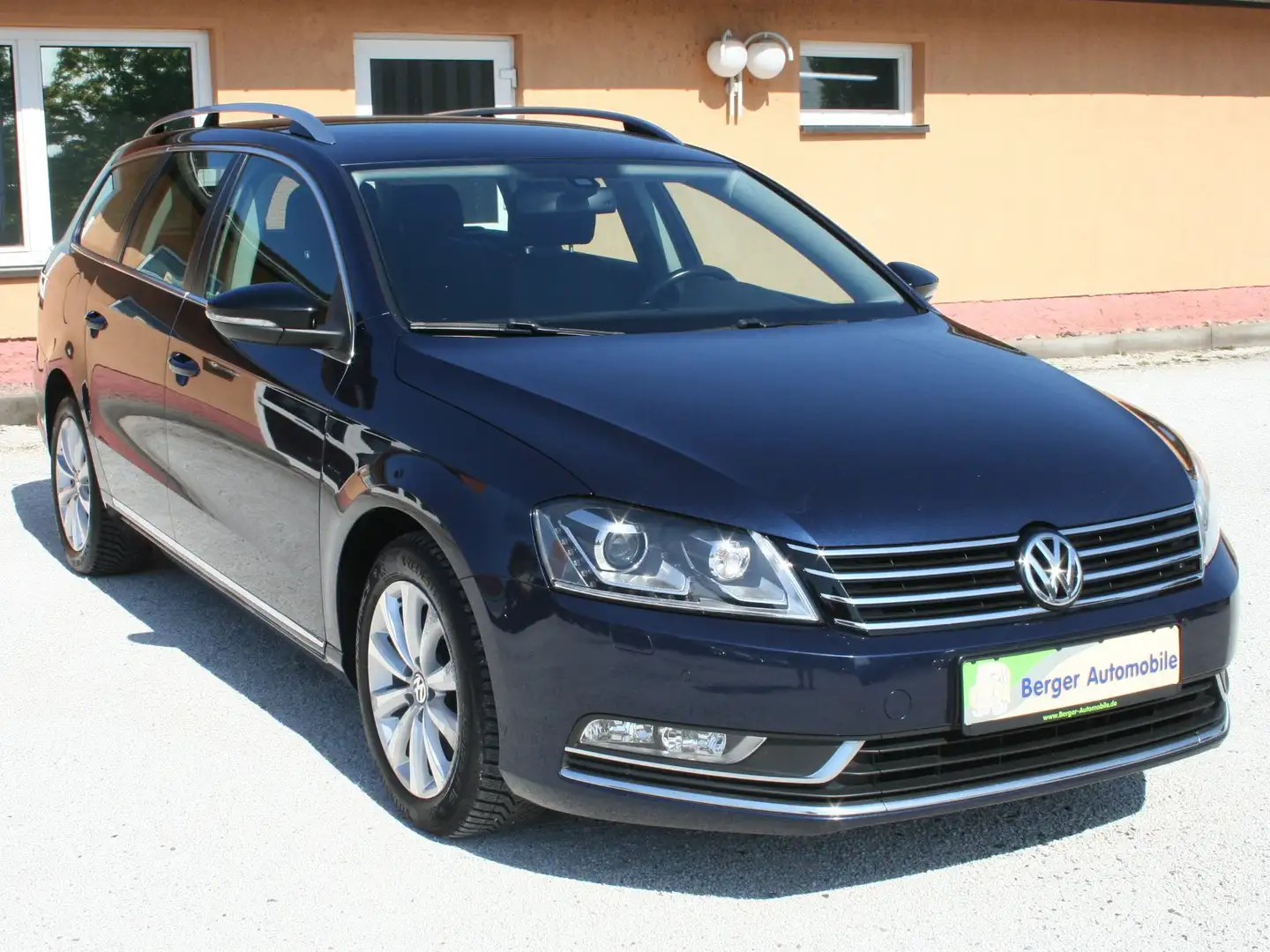 Volkswagen Passat Variant 2.0 TDI BMT Business Edition *Navi*Xenon* Bleu - 1