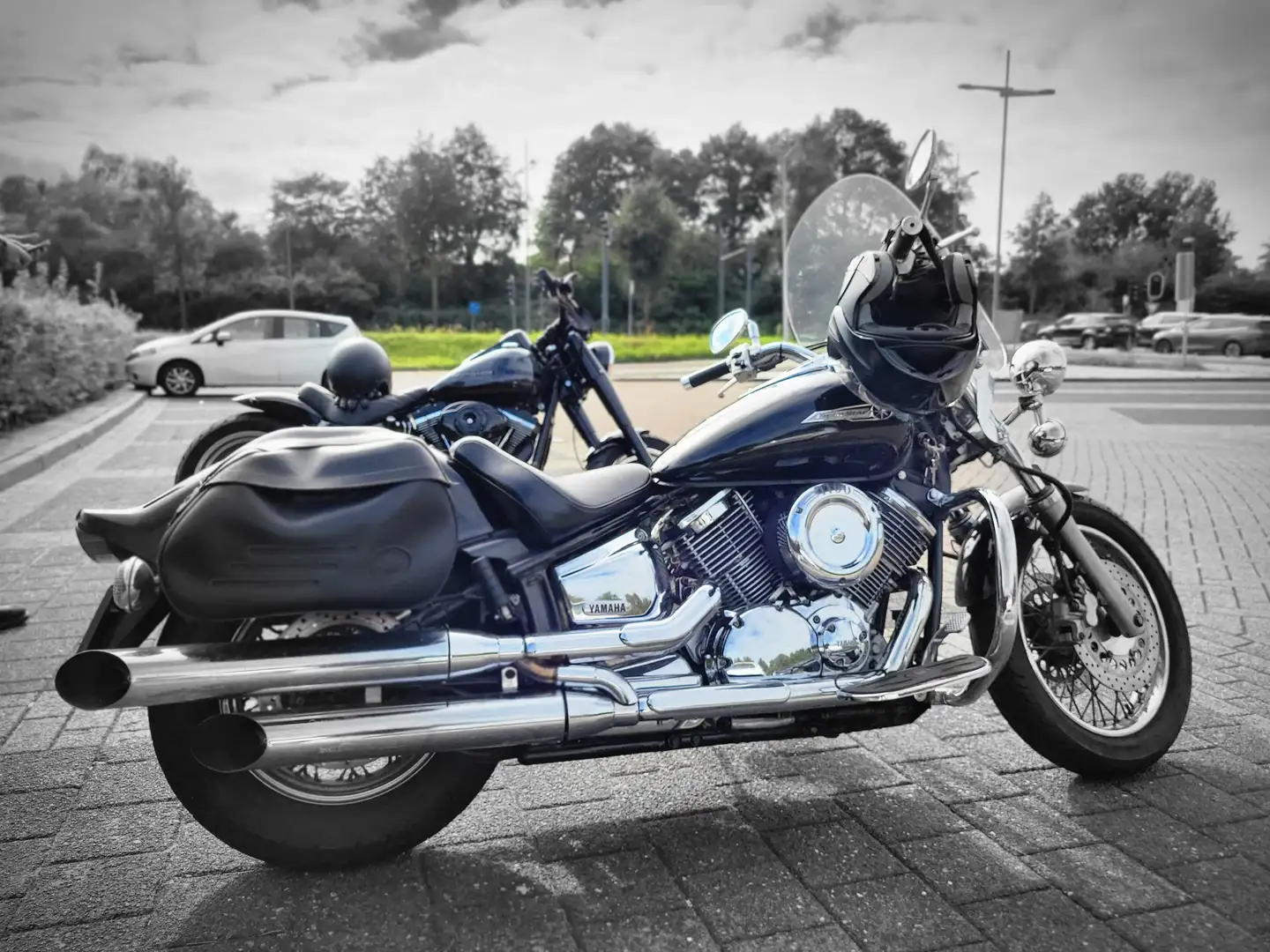 Yamaha XVS 1100 Dragstar Zwart - 2